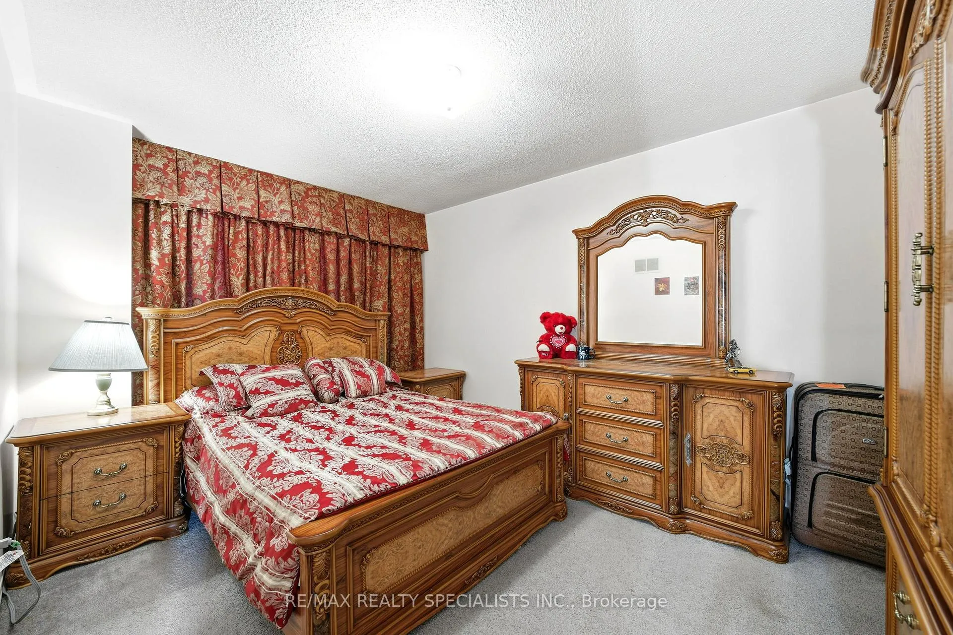 Photo 13 of 198 Vodden Street W, Brampton, Brampton West — HOMEH
