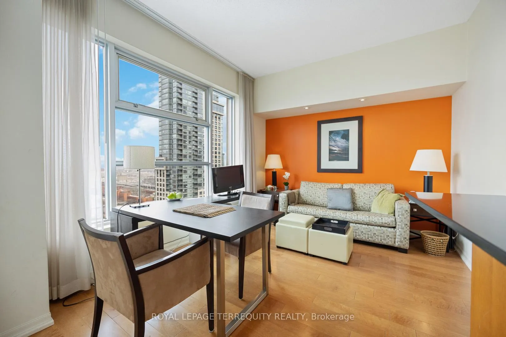 Photo 7 of Unit 3104, 1 King Street W, Toronto, Bay Street Corridor — HOMEH