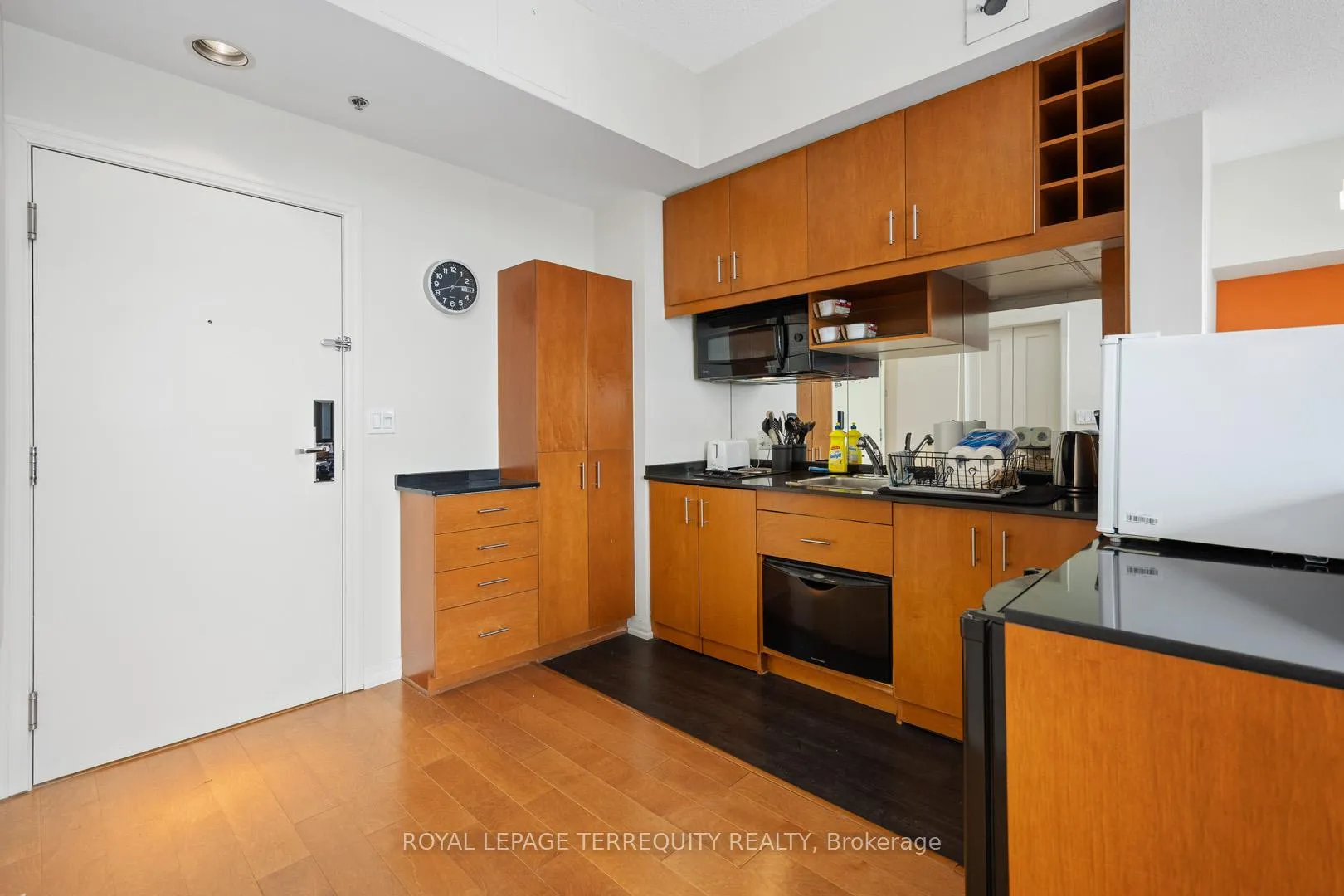Photo 11 of Unit 3104, 1 King Street W, Toronto, Bay Street Corridor — HOMEH