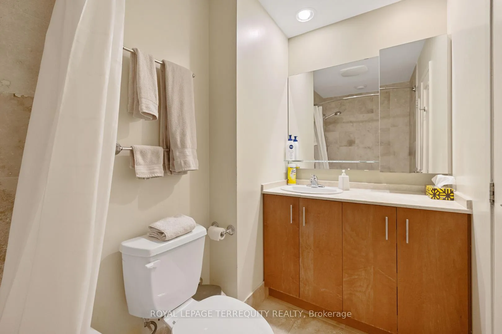Photo 28 of Unit 3104, 1 King Street W, Toronto, Bay Street Corridor — HOMEH