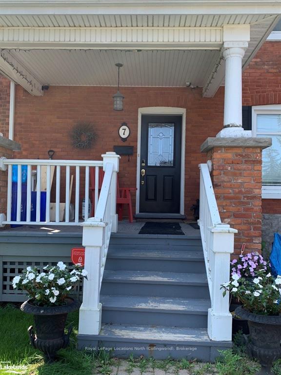 Photo 2 of 7 Edwin Street, Meaford — HOMEH
