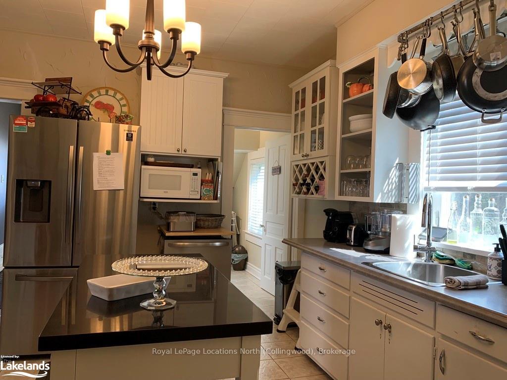 Photo 11 of 7 Edwin Street, Meaford — HOMEH