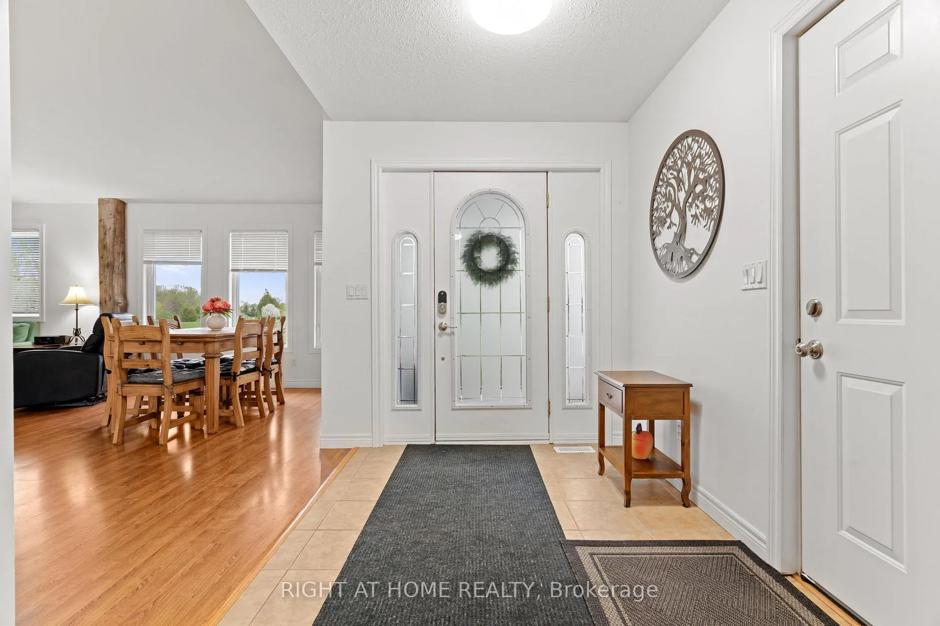 Photo 5 of 7544 County Road 91, Clearview, Stayner — HOMEH