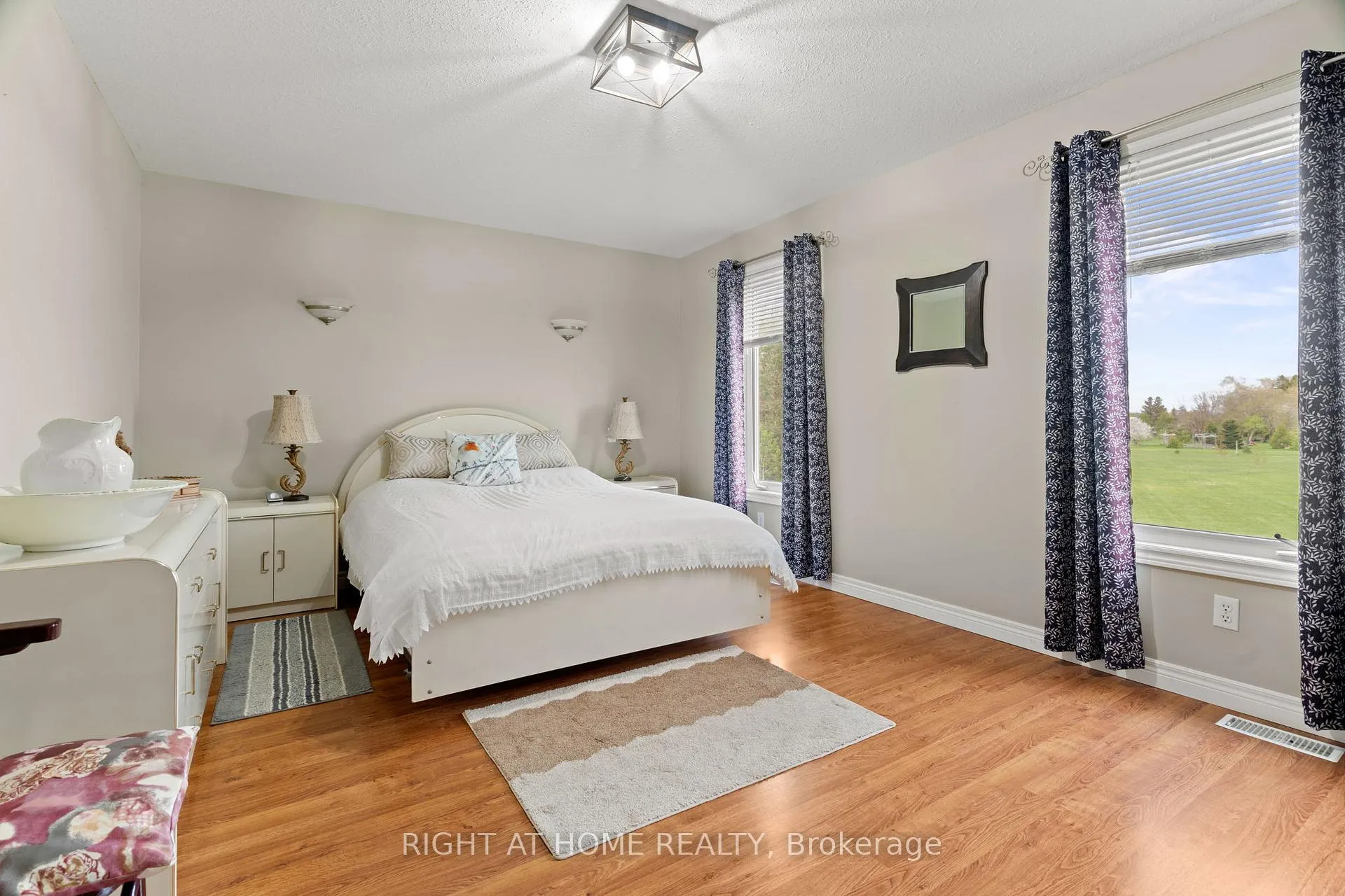Photo 13 of 7544 County Road 91, Clearview, Stayner — HOMEH