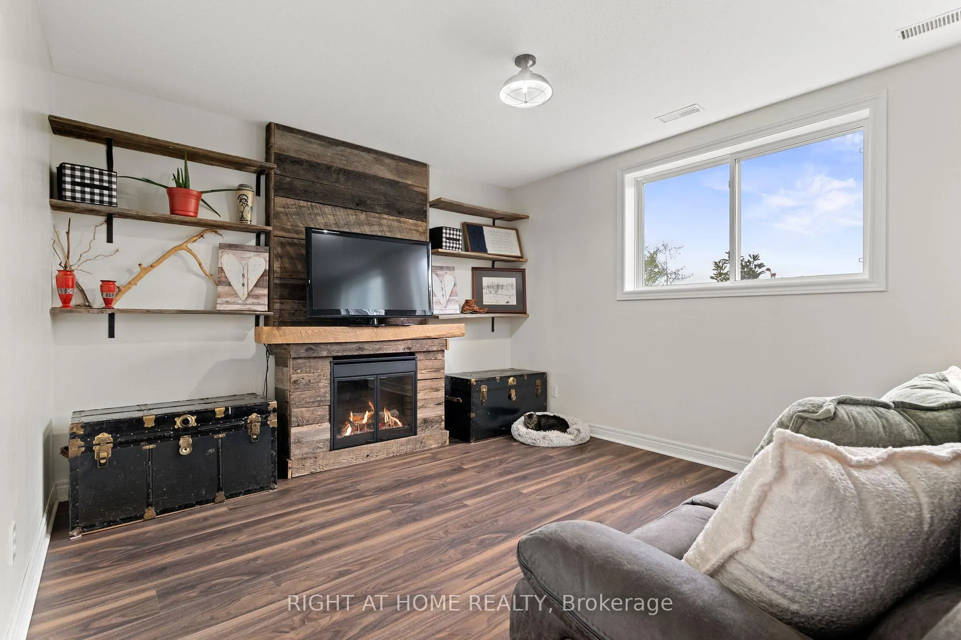 Photo 18 of 7544 County Road 91, Clearview, Stayner — HOMEH