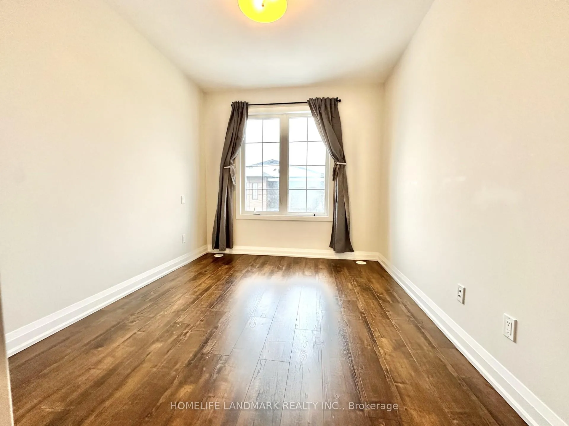 Photo 13 of 87 Village Parkway, Markham, Unionville — HOMEH