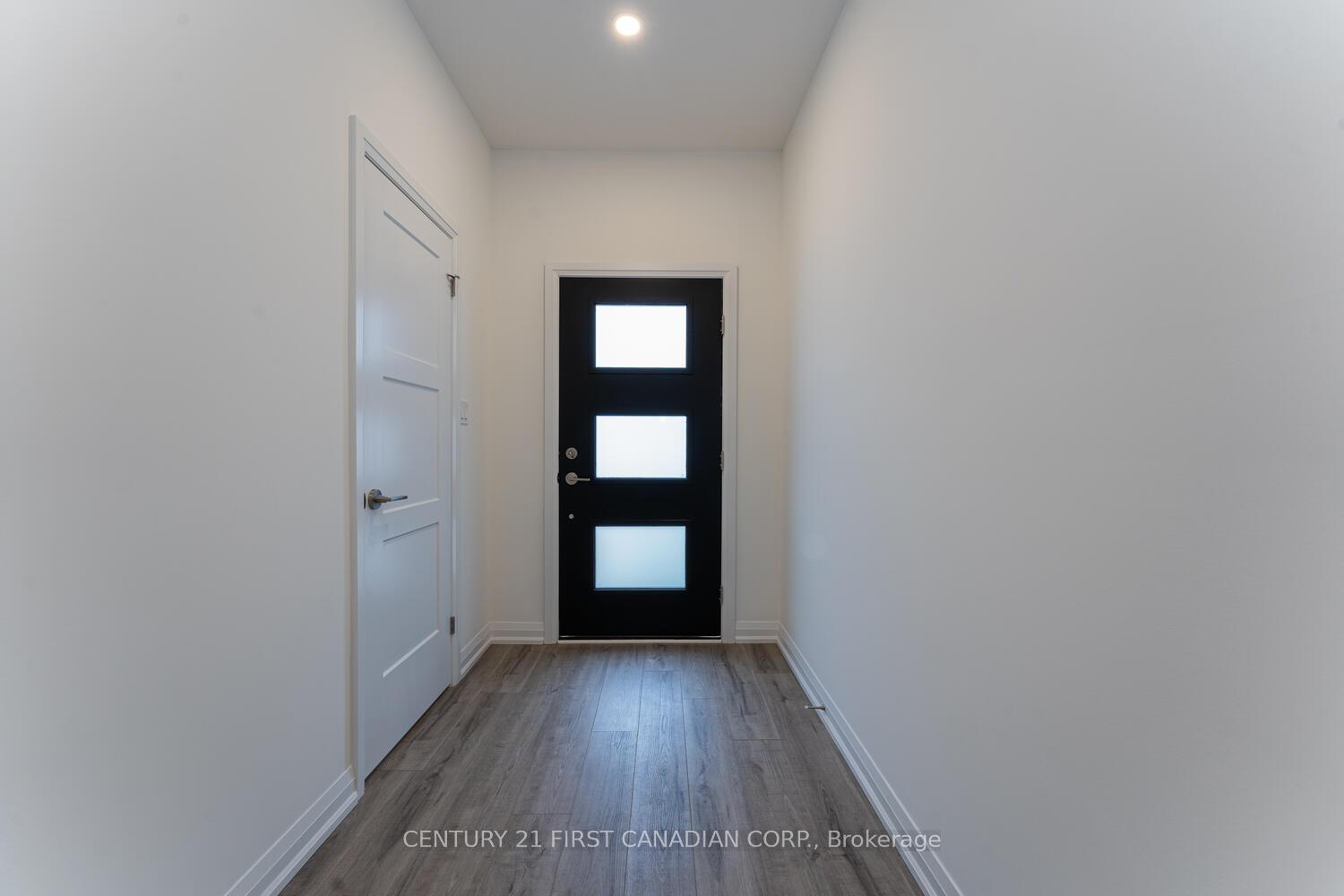 Photo 2 of Unit 7, 17 Nicholson Street, Lucan Biddulph, Lucan — HOMEH