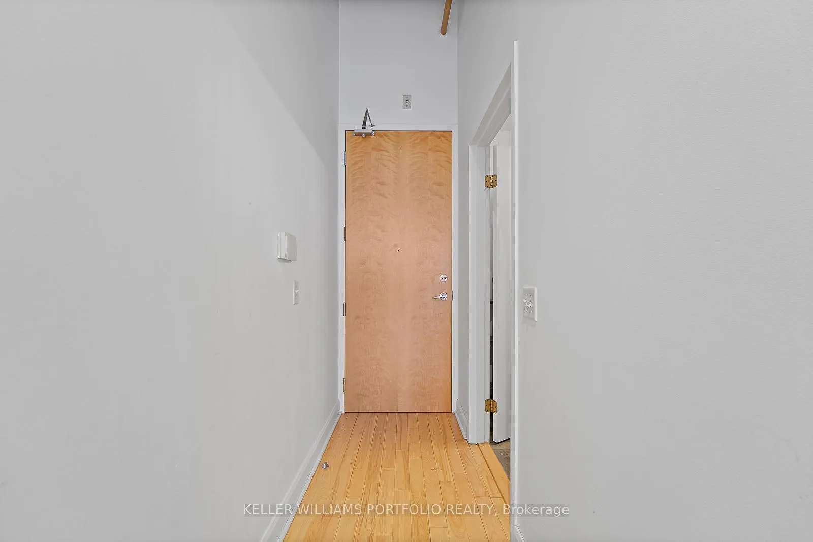 Photo 3 of Unit PH21, 993 Queen Street W, Toronto, Niagara — HOMEH
