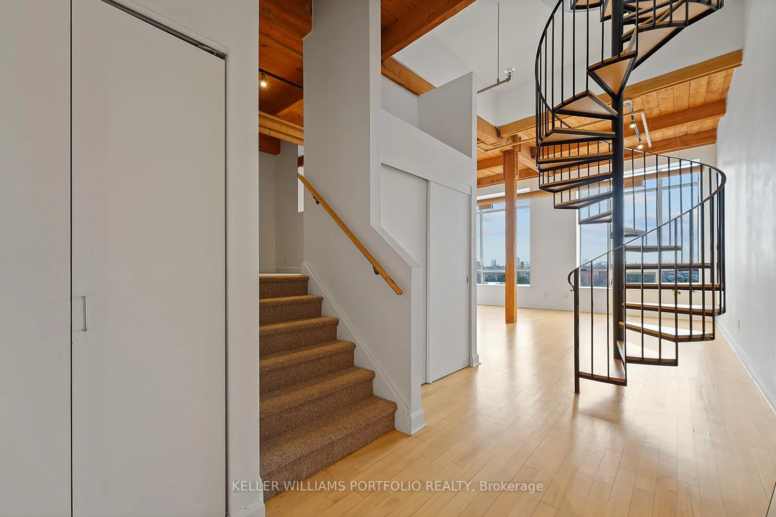 Photo 4 of Unit PH21, 993 Queen Street W, Toronto, Niagara — HOMEH