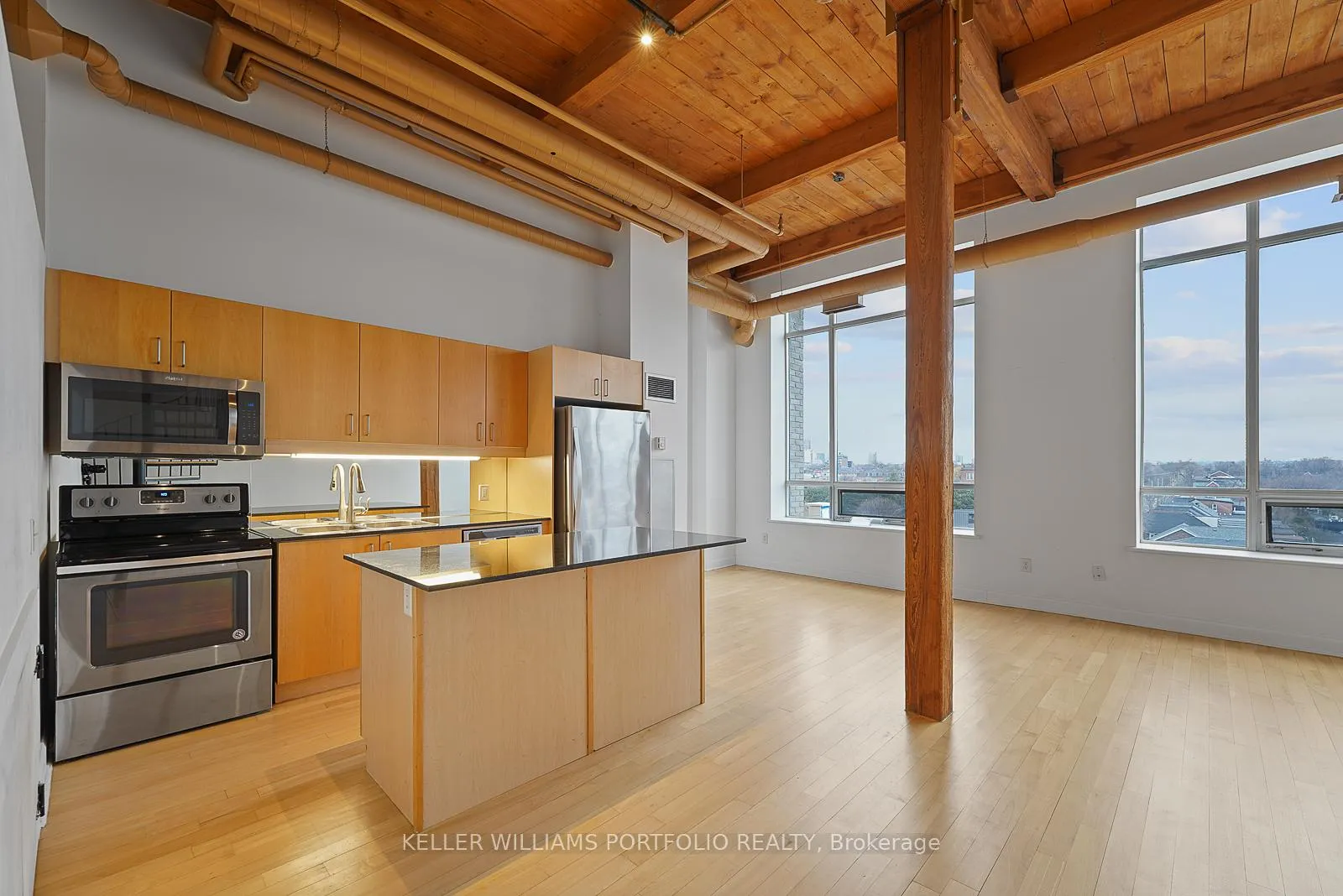 Photo 6 of Unit PH21, 993 Queen Street W, Toronto, Niagara — HOMEH