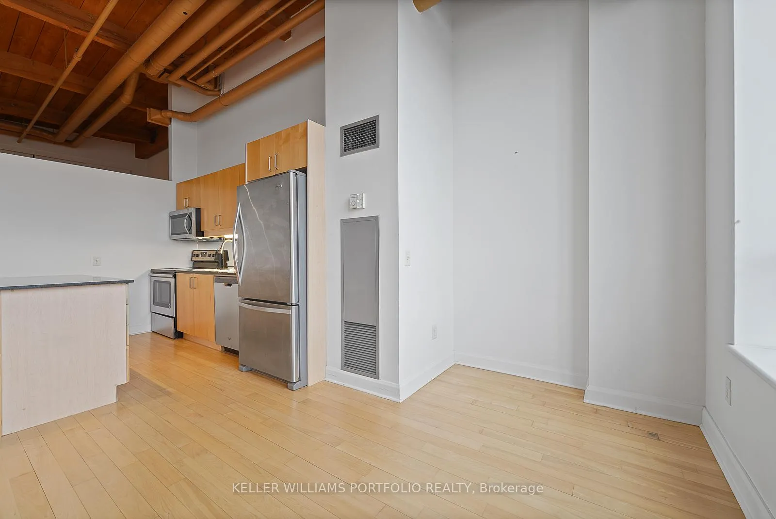 Photo 14 of Unit PH21, 993 Queen Street W, Toronto, Niagara — HOMEH