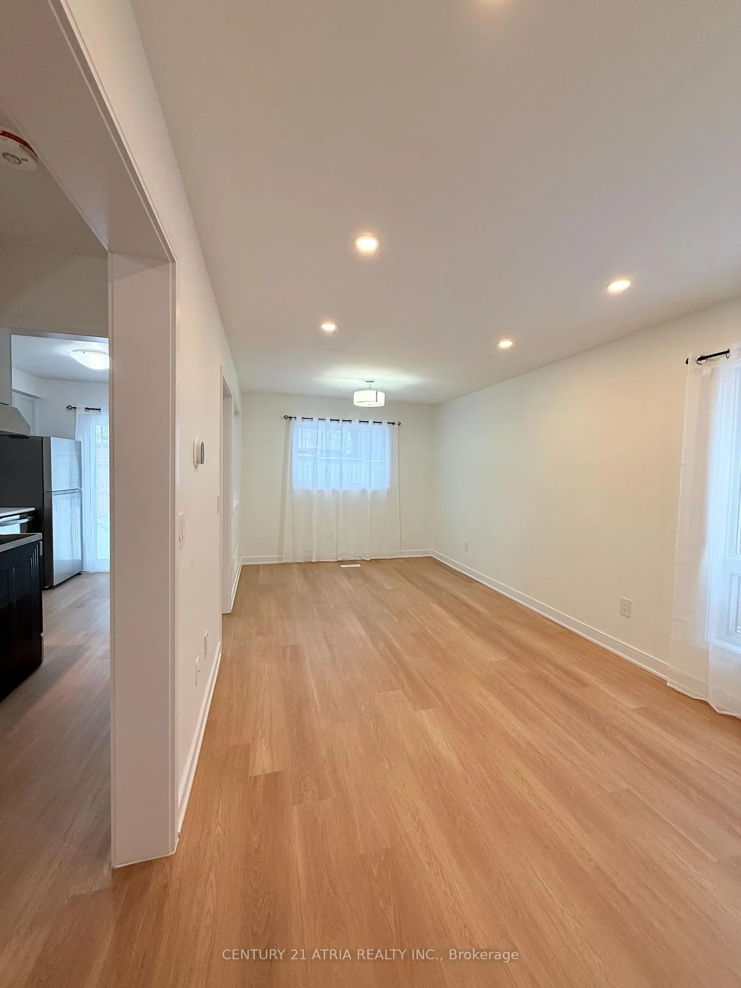 Photo 13 of 4 Nectarine Crescent, Brampton, Westgate — HOMEH