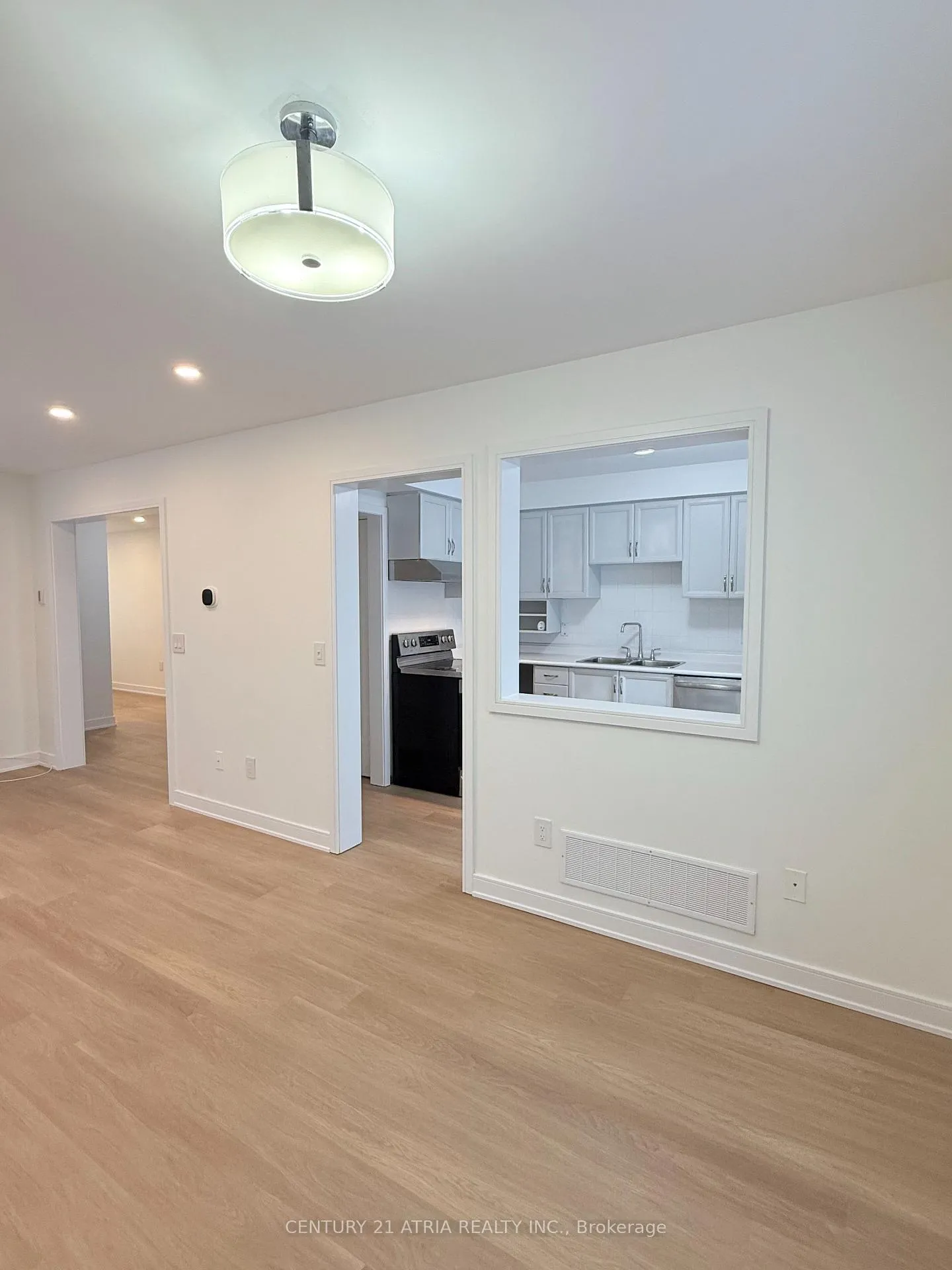Photo 16 of 4 Nectarine Crescent, Brampton, Westgate — HOMEH