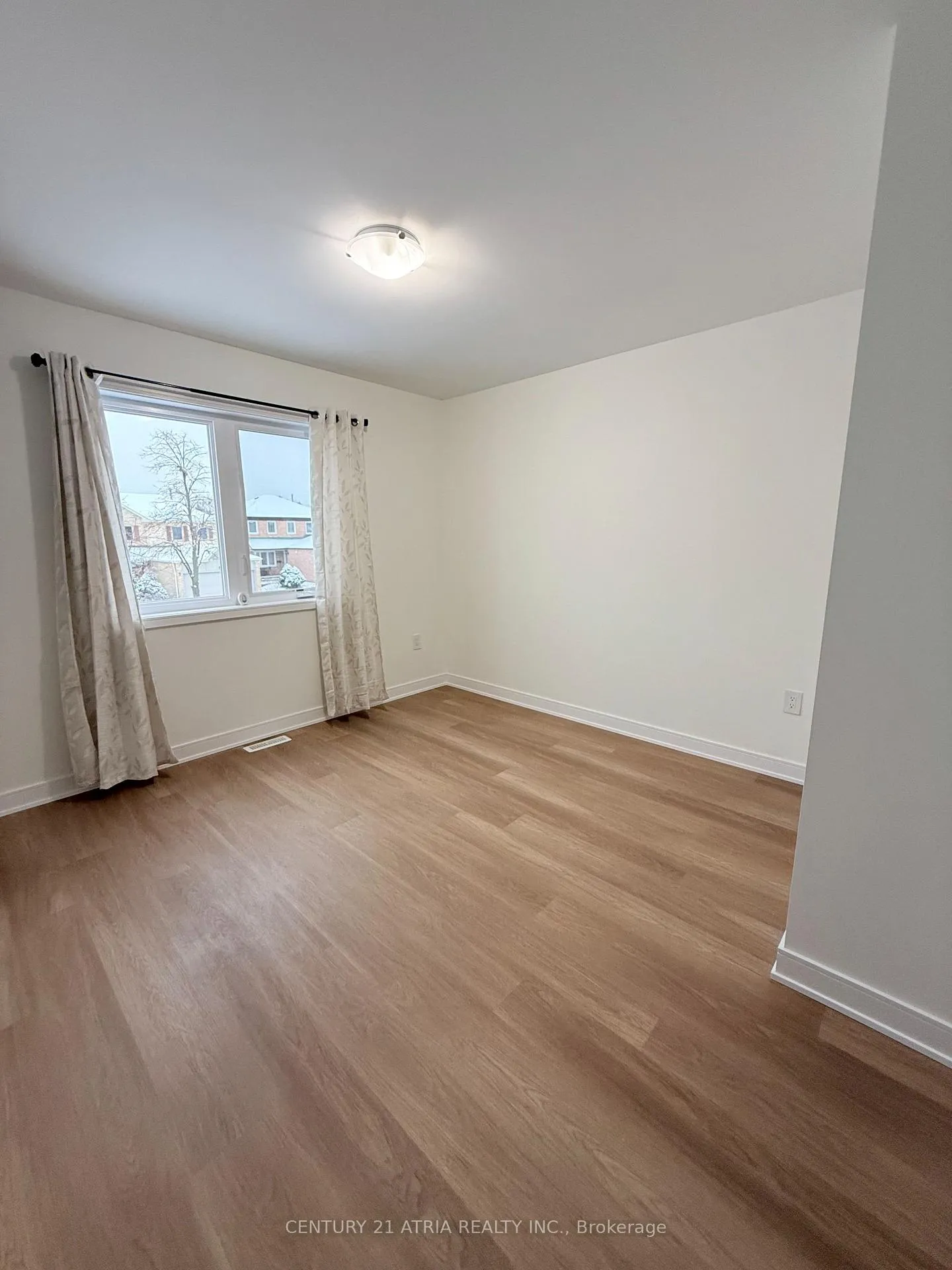 Photo 26 of 4 Nectarine Crescent, Brampton, Westgate — HOMEH