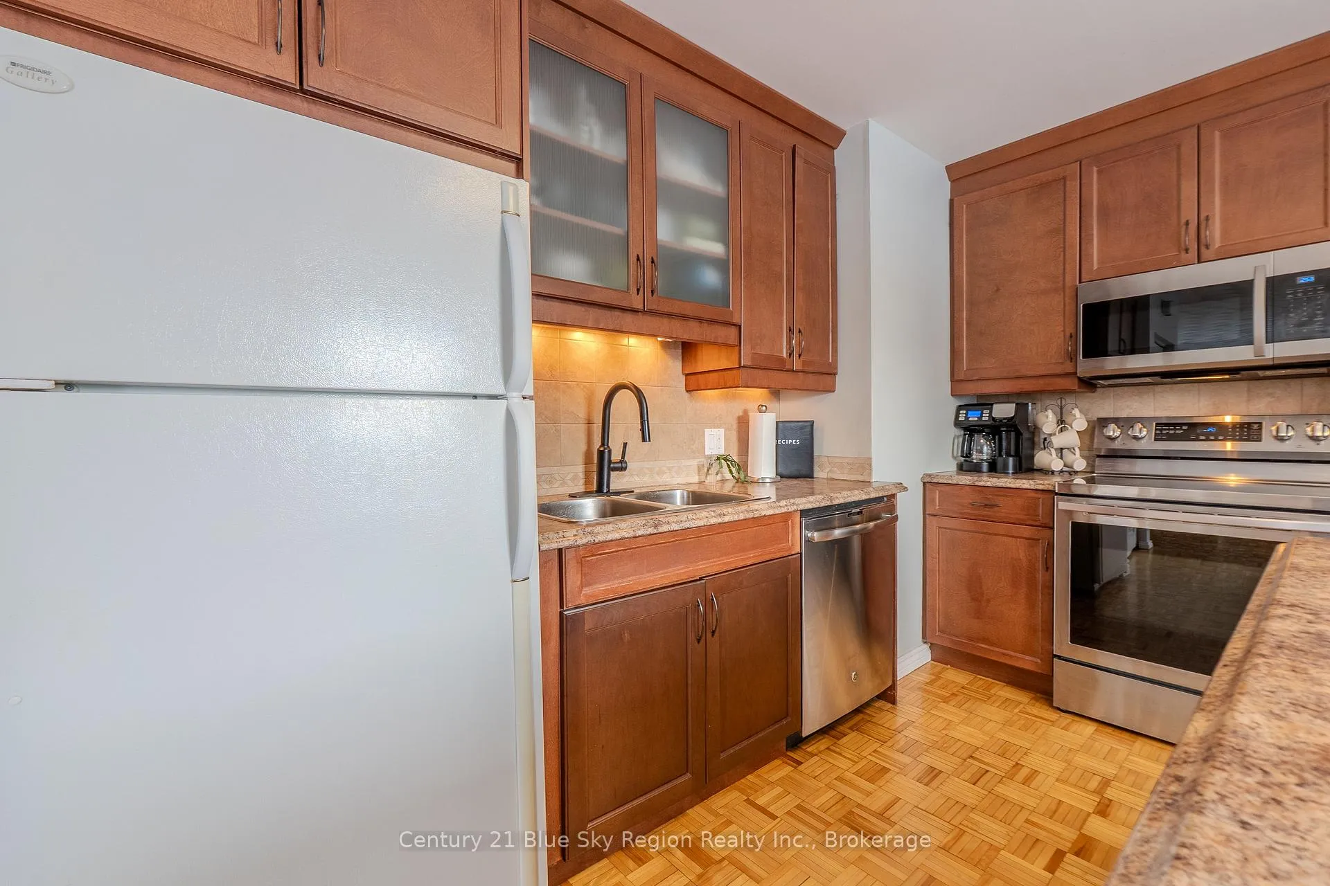 Photo 8 of 96 Strathcona Drive, North Bay, Ferris — HOMEH
