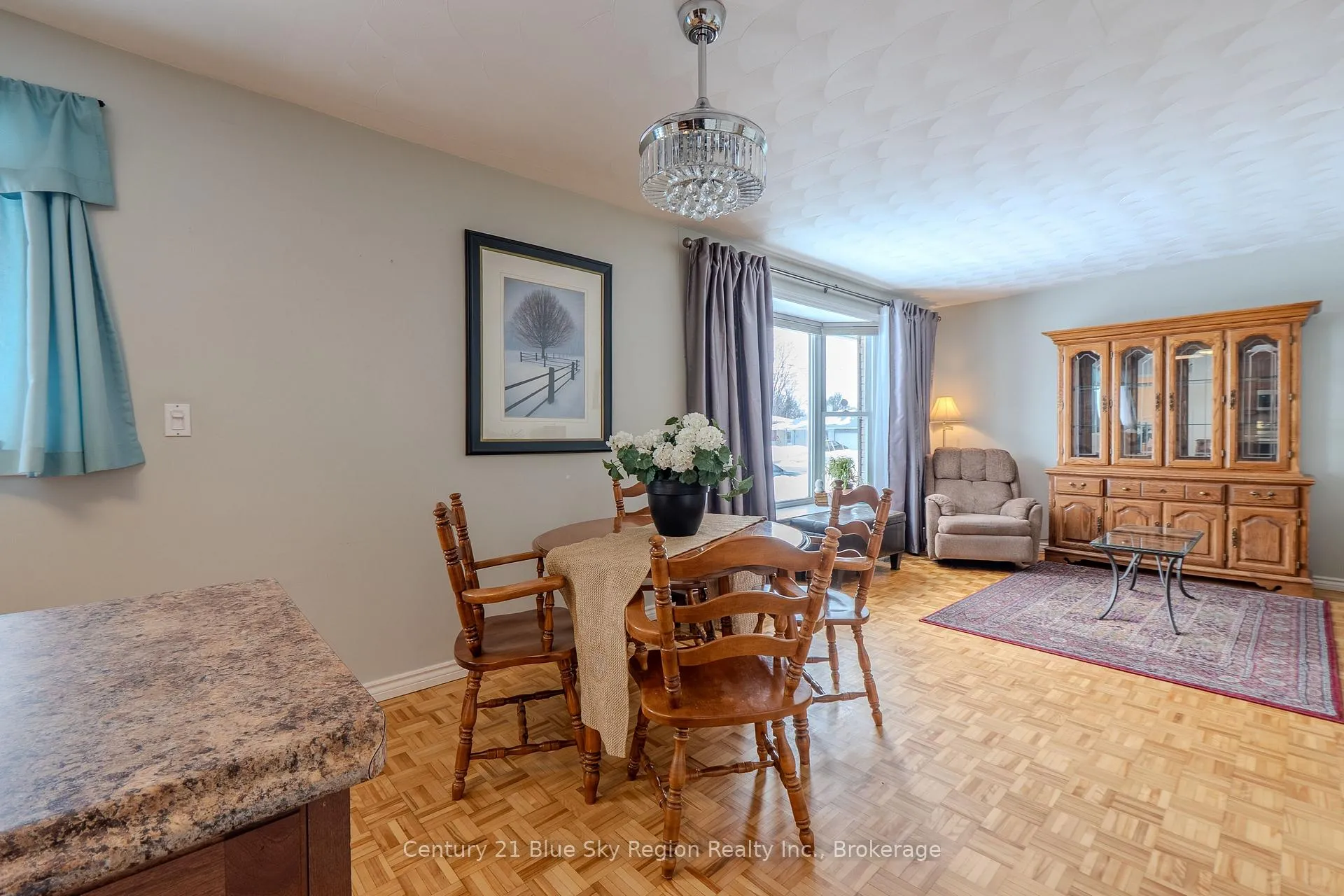 Photo 10 of 96 Strathcona Drive, North Bay, Ferris — HOMEH