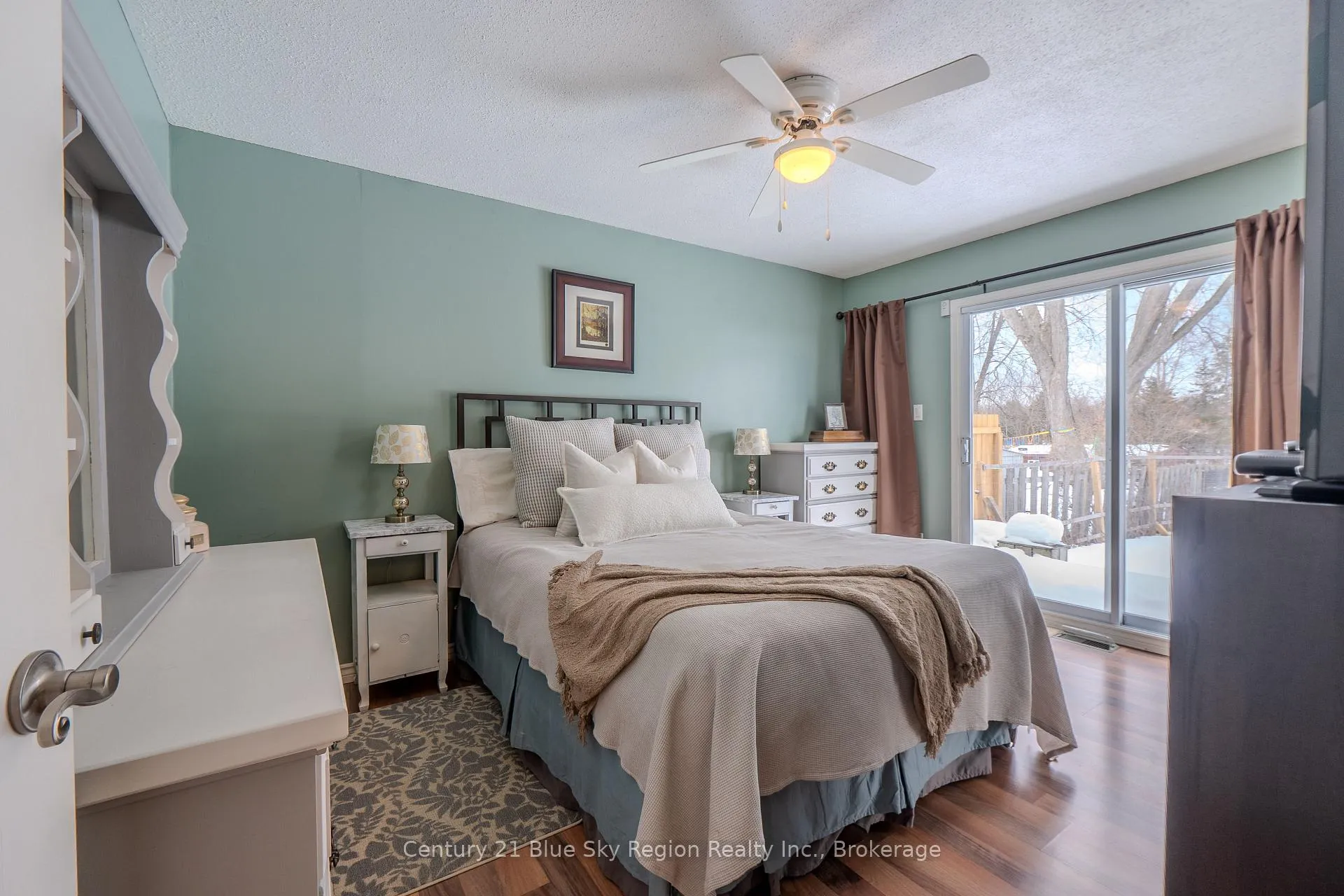 Photo 16 of 96 Strathcona Drive, North Bay, Ferris — HOMEH