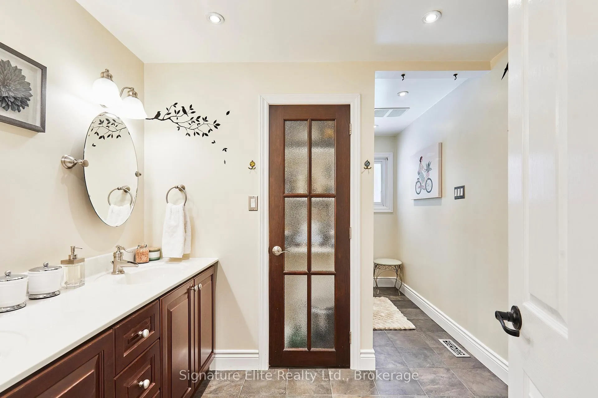 Photo 17 of 121 Meadow Crescent, Whitby, Blue Grass Meadows — HOMEH