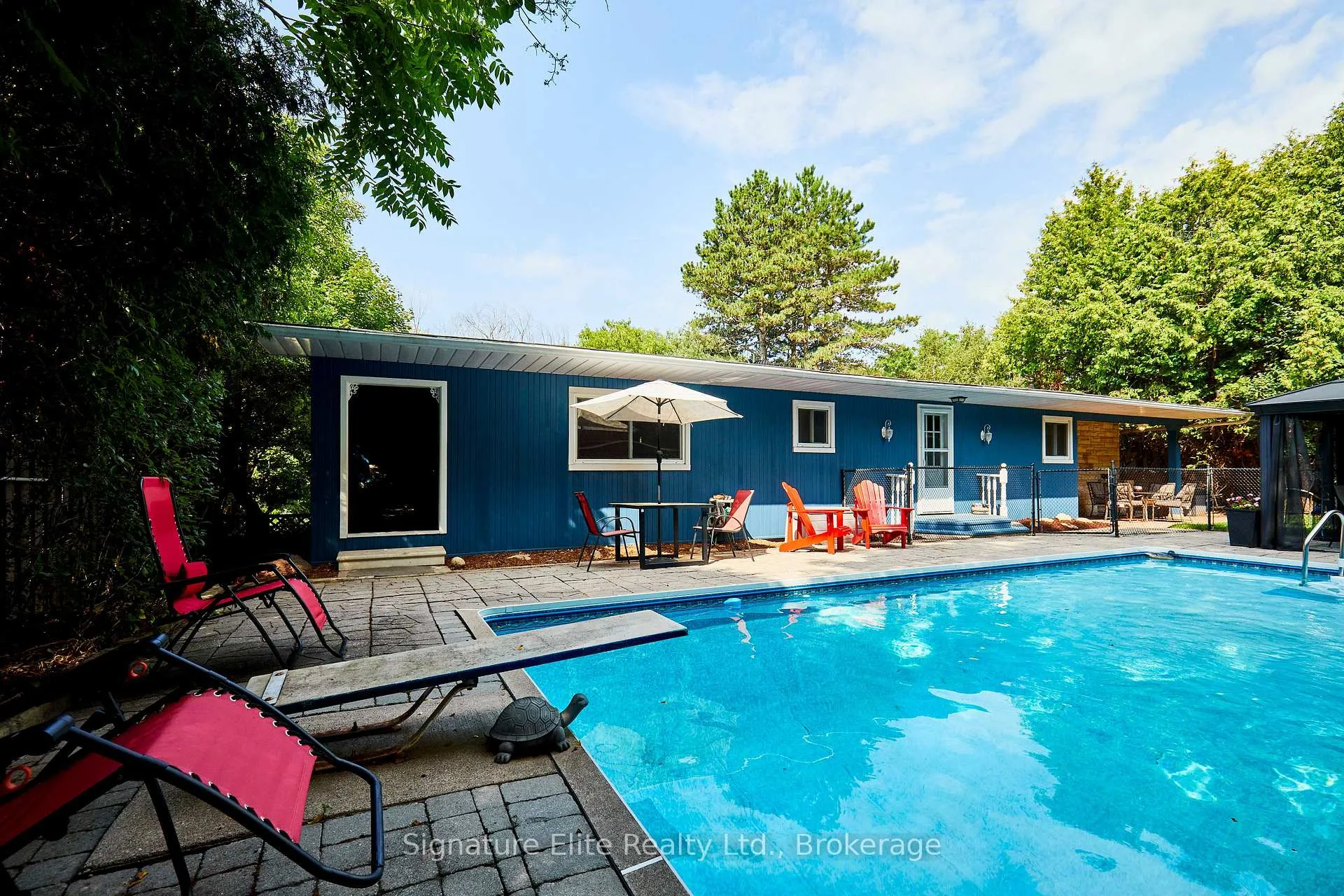Photo 22 of 121 Meadow Crescent, Whitby, Blue Grass Meadows — HOMEH