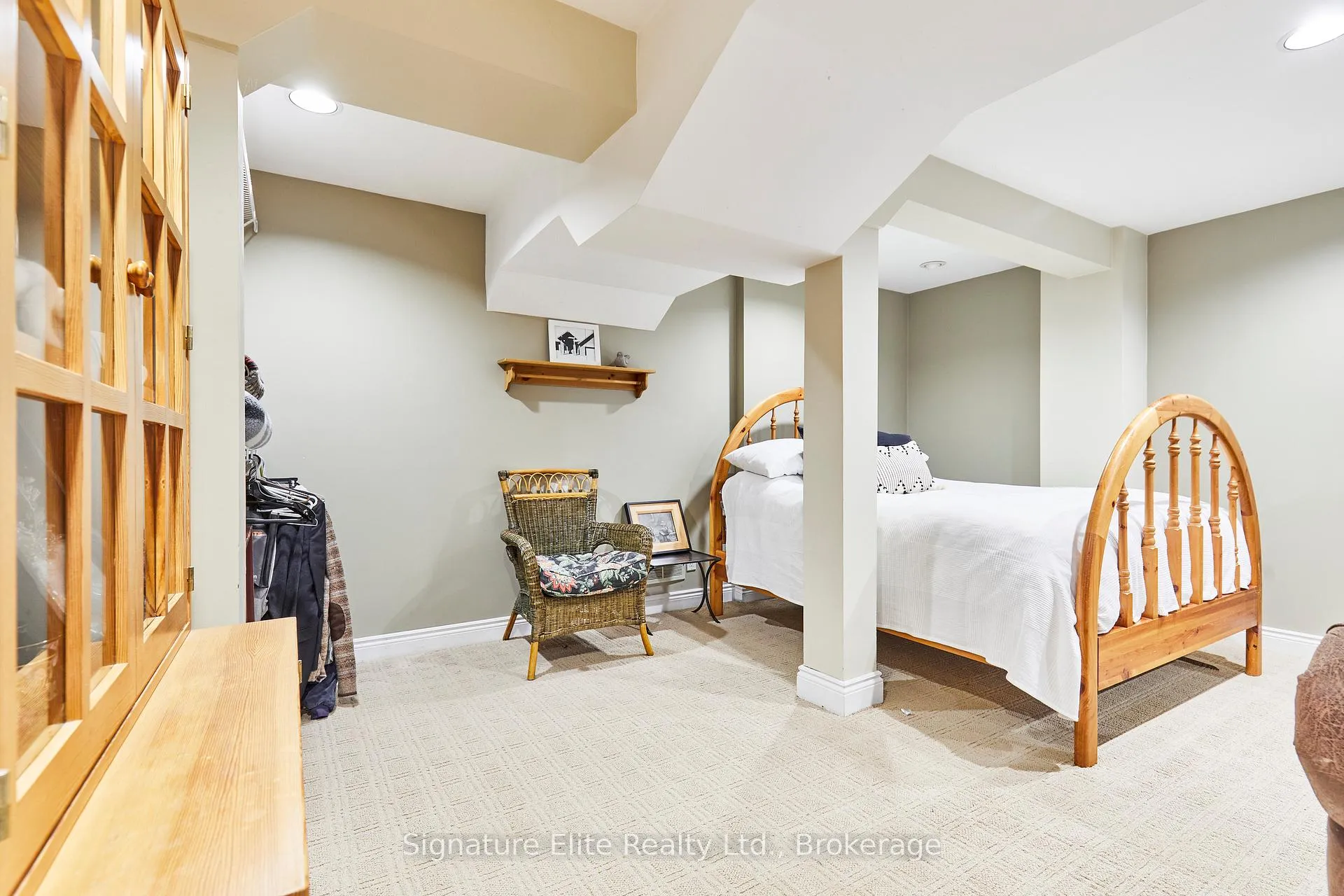 Photo 34 of 121 Meadow Crescent, Whitby, Blue Grass Meadows — HOMEH