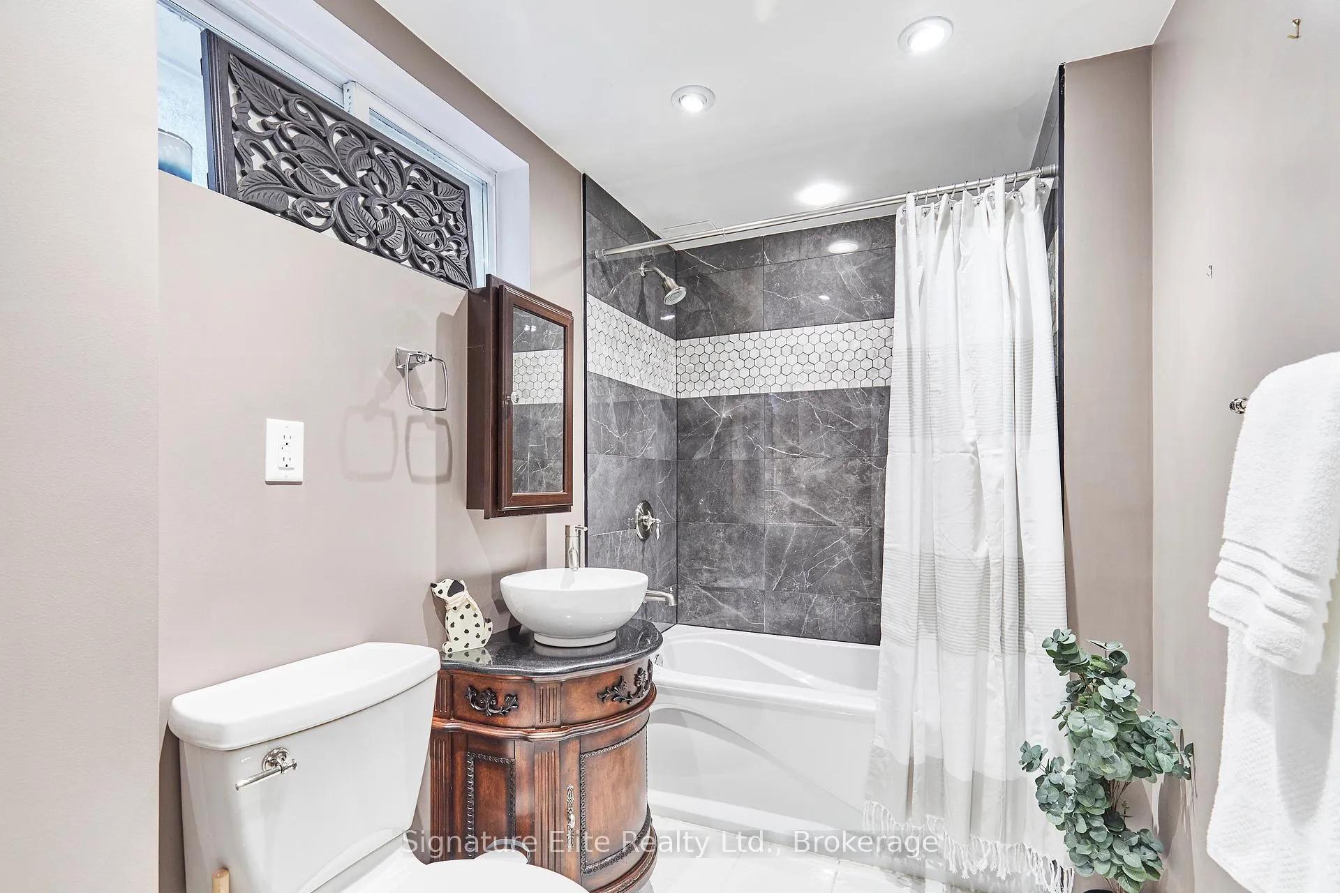 Photo 36 of 121 Meadow Crescent, Whitby, Blue Grass Meadows — HOMEH