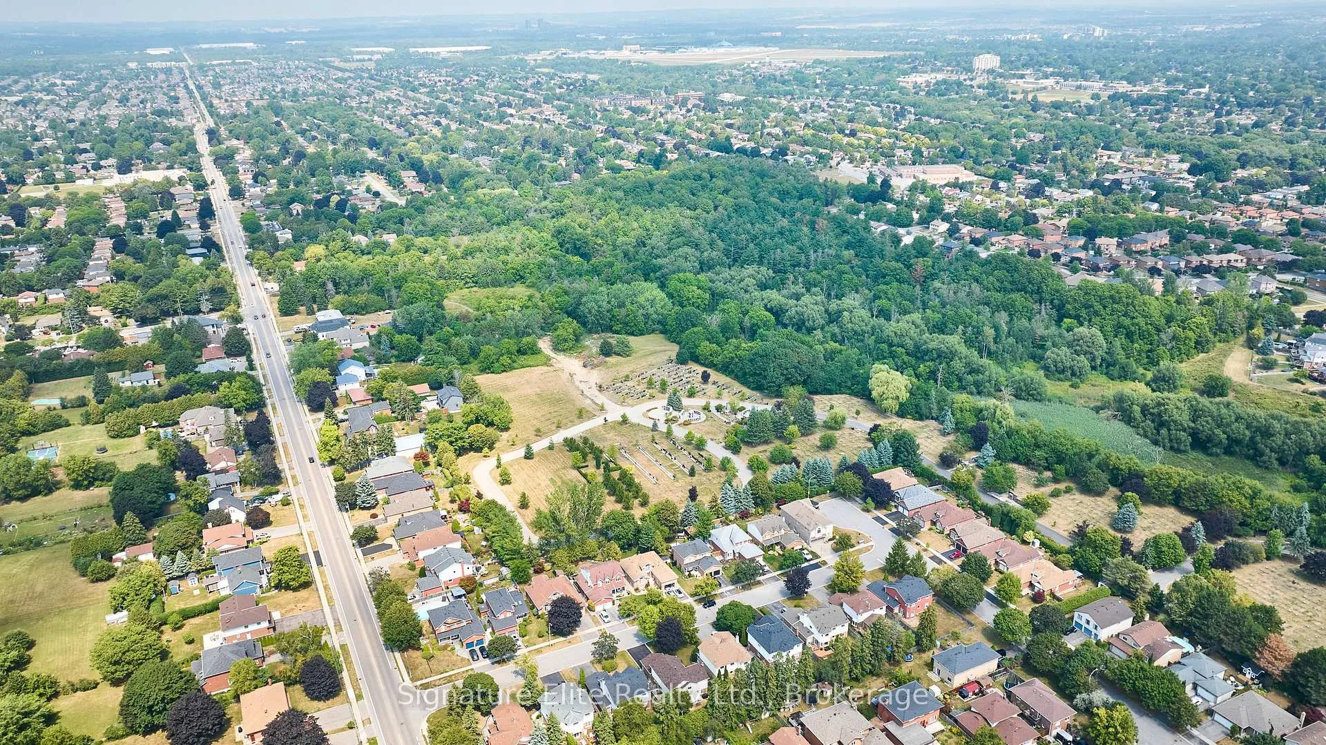 Photo 43 of 121 Meadow Crescent, Whitby, Blue Grass Meadows — HOMEH