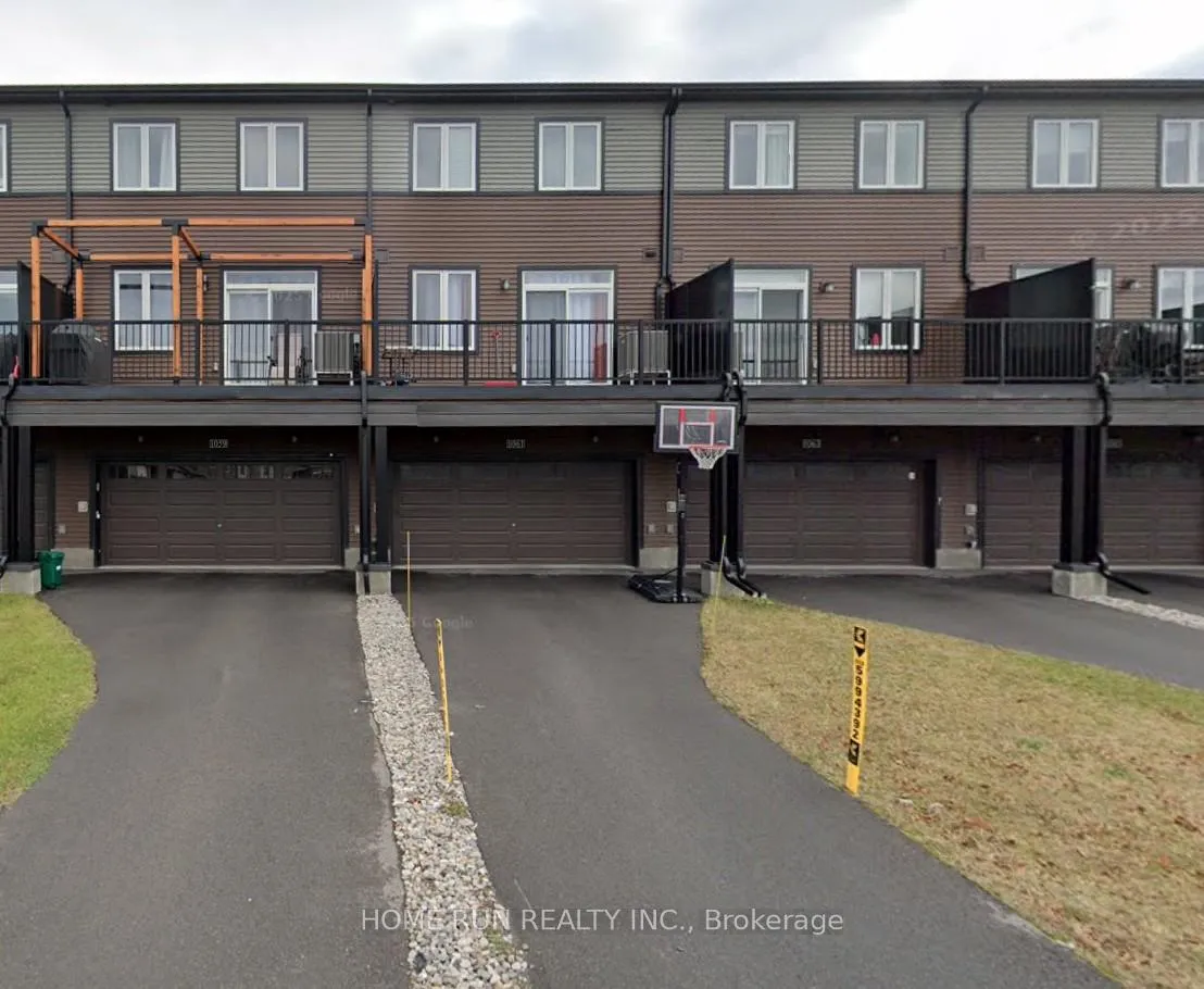 Photo 1 of 1061 Speedvale Crescent, Ottawa, Kanata - Kanata Lakes/Heritage Hills — HOMEH