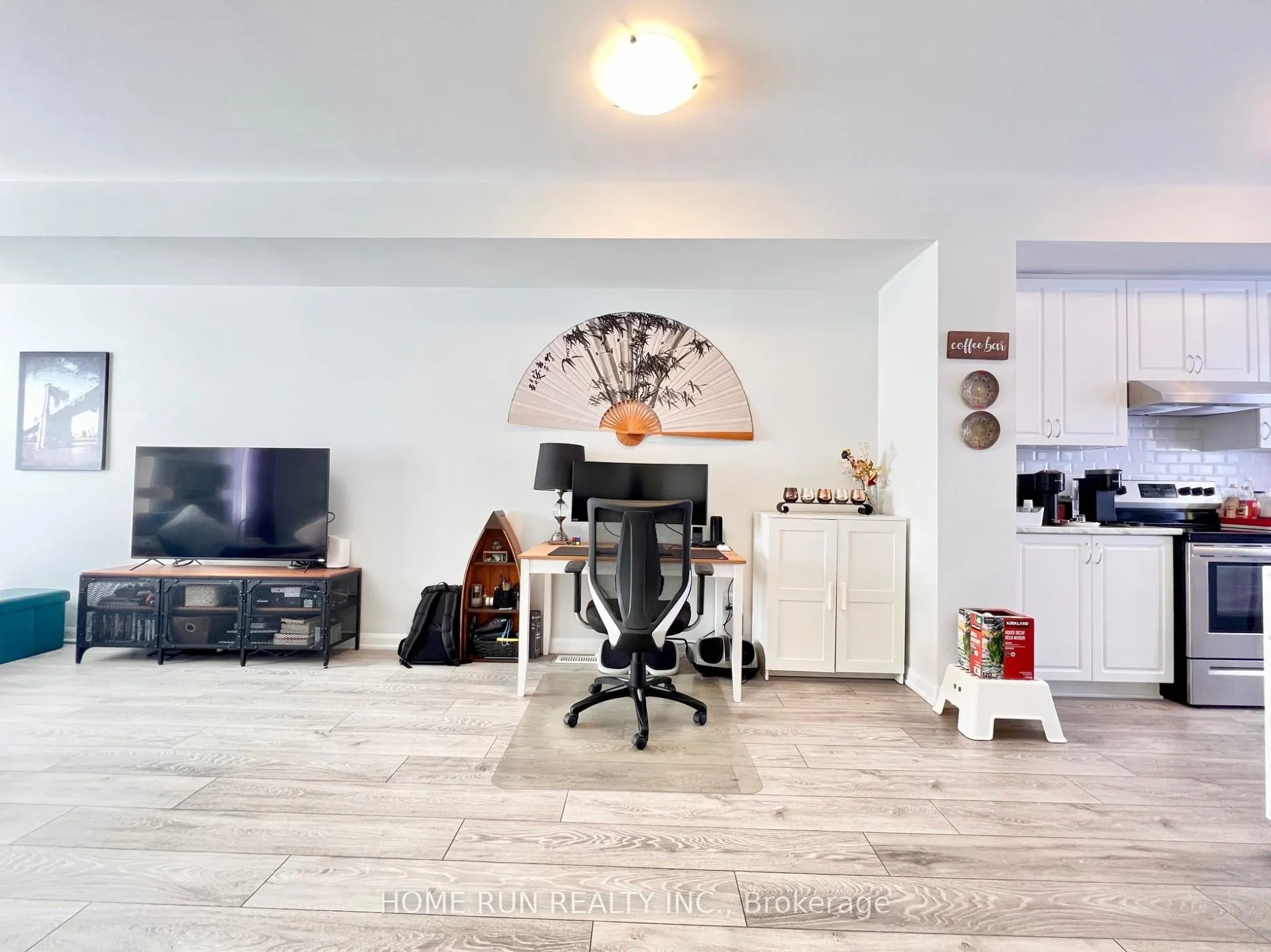 Photo 6 of 1061 Speedvale Crescent, Ottawa, Kanata - Kanata Lakes/Heritage Hills — HOMEH