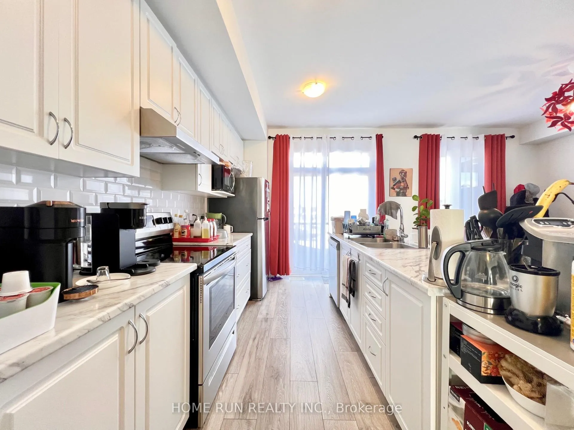 Photo 9 of 1061 Speedvale Crescent, Ottawa, Kanata - Kanata Lakes/Heritage Hills — HOMEH