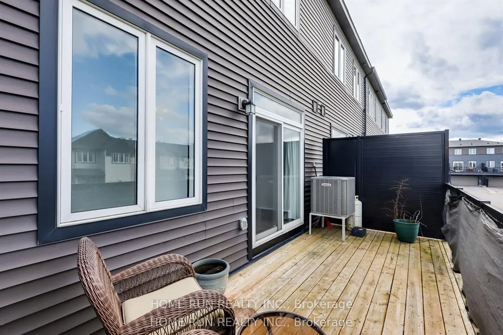 Photo 18 of 1061 Speedvale Crescent, Ottawa, Kanata - Kanata Lakes/Heritage Hills — HOMEH