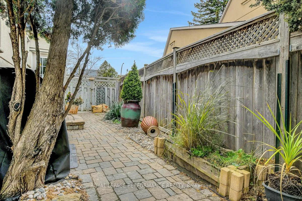 Photo 32 of 6255 Fortune Drive, Ottawa, Convent Glen North — HOMEH