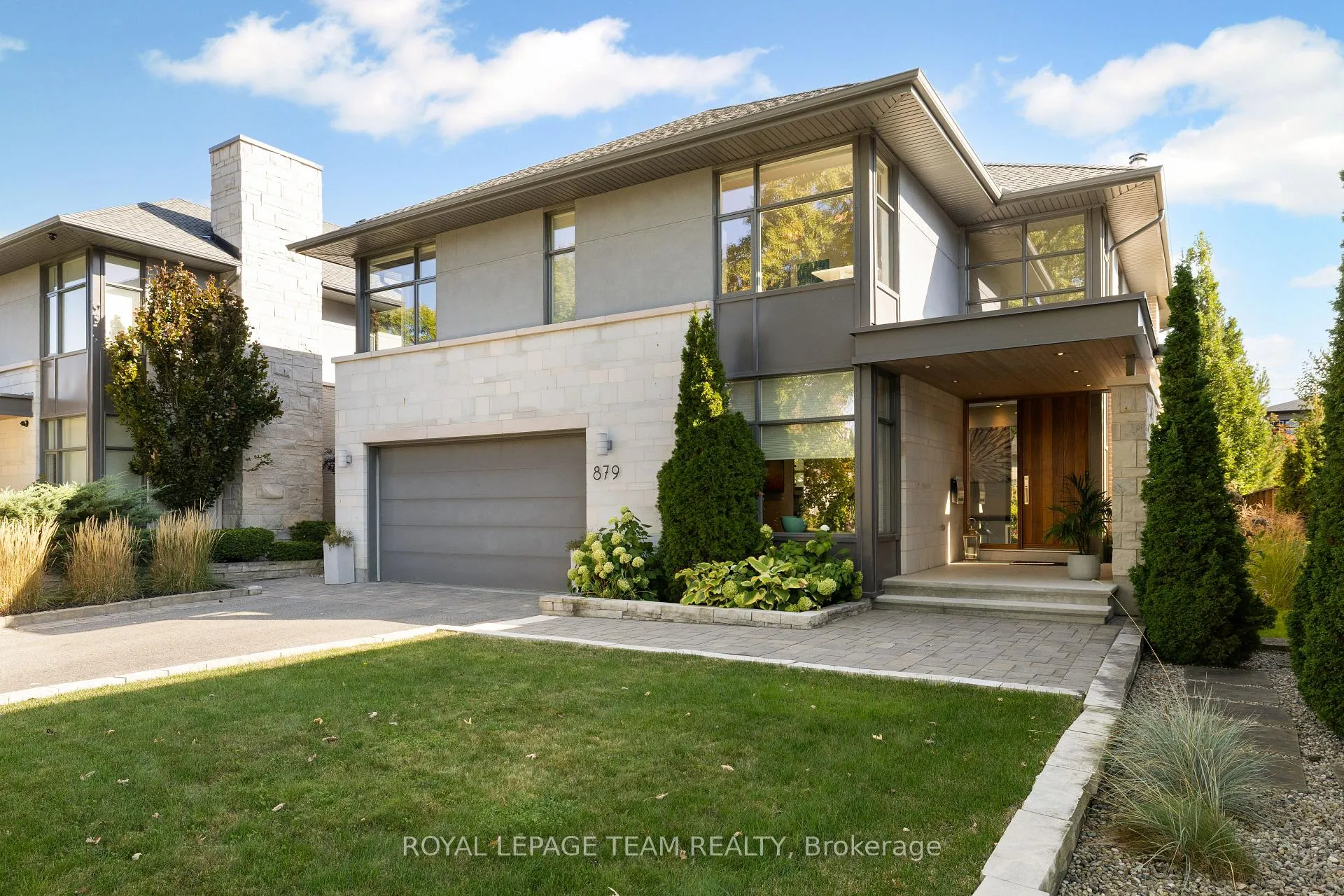 Photo 2 of 879 Winnington Avenue, Ottawa, Whitehaven — HOMEH