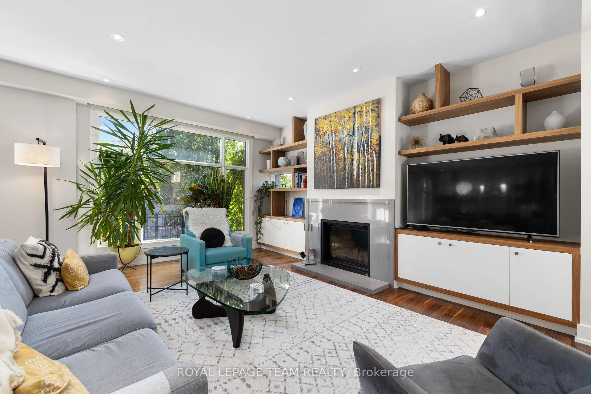 Photo 5 of 879 Winnington Avenue, Ottawa, Whitehaven — HOMEH