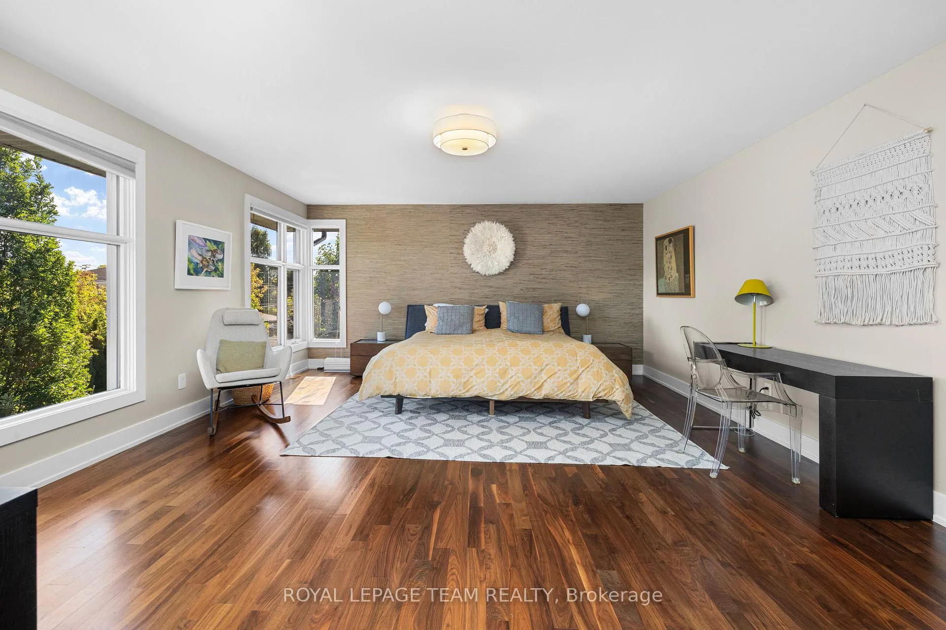 Photo 11 of 879 Winnington Avenue, Ottawa, Whitehaven — HOMEH