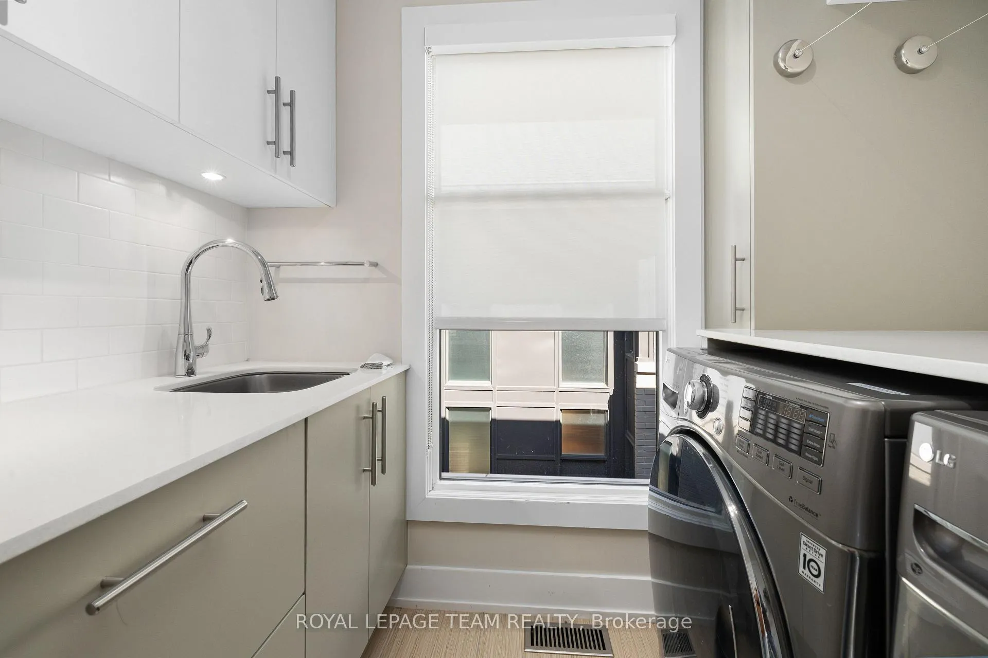 Photo 15 of 879 Winnington Avenue, Ottawa, Whitehaven — HOMEH