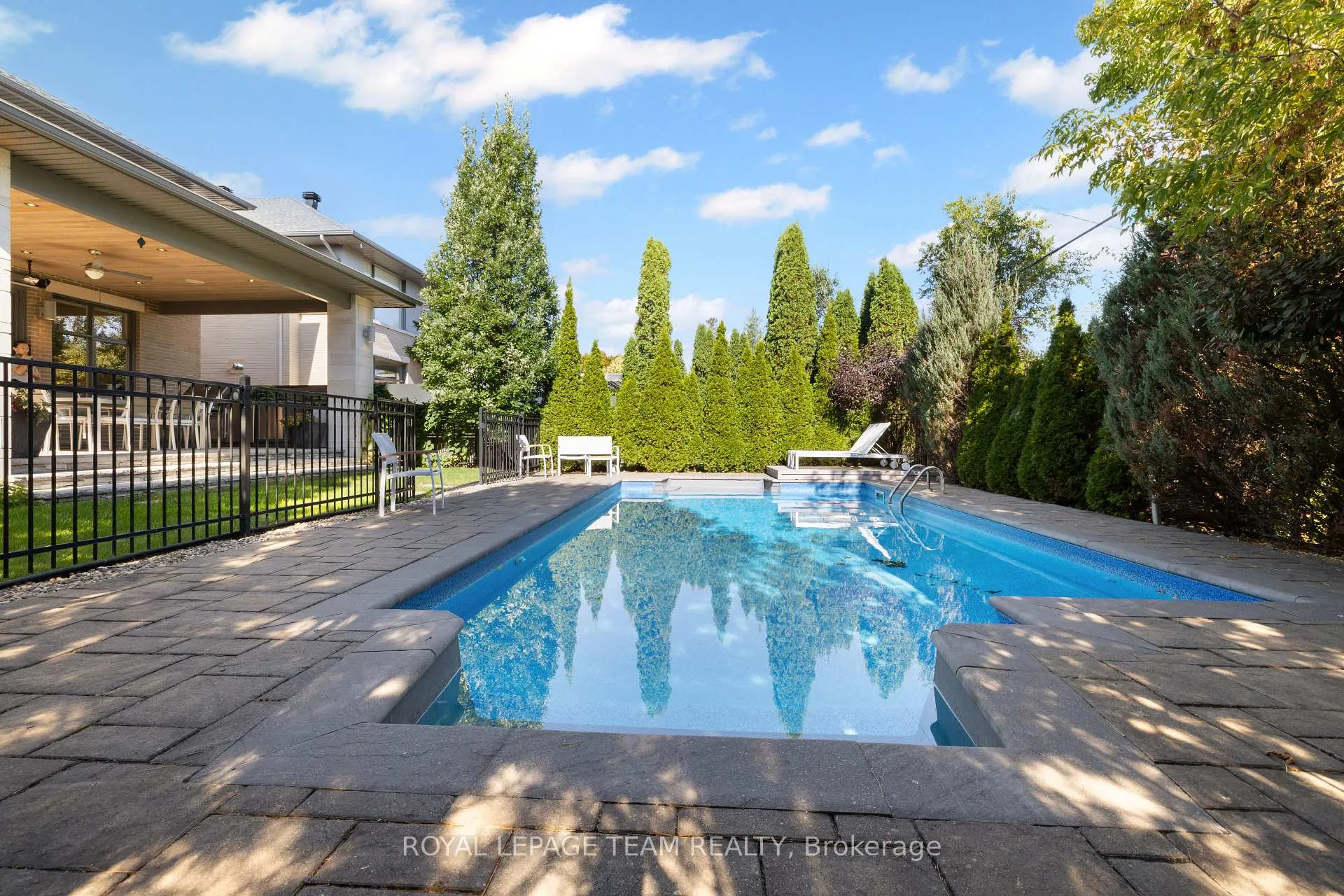Photo 23 of 879 Winnington Avenue, Ottawa, Whitehaven — HOMEH