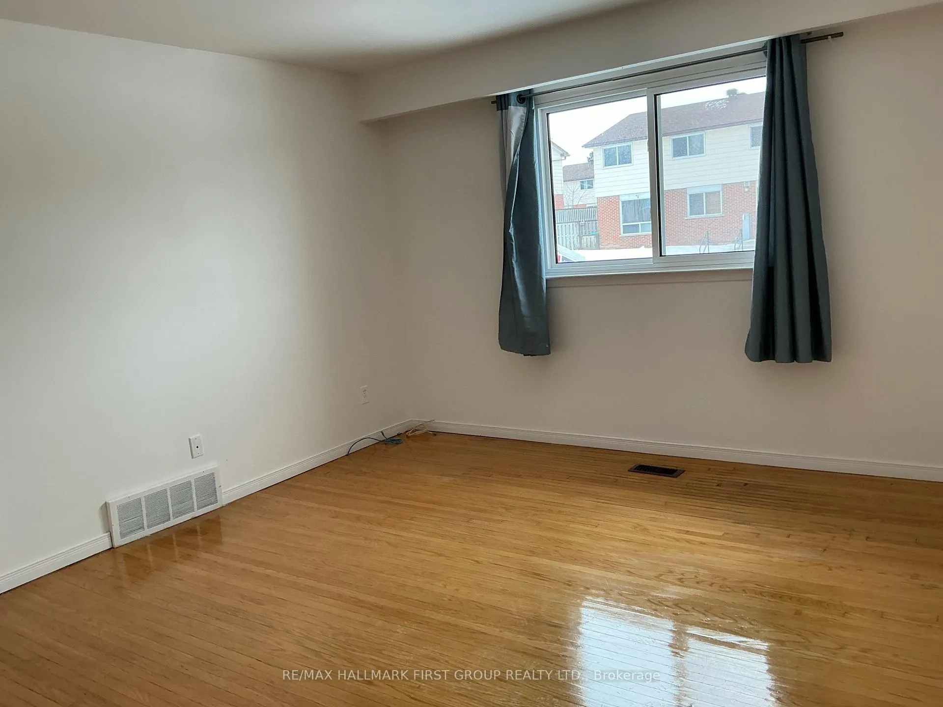 Photo 6 of Unit 1, 361 Linden Street, Oshawa, Donevan — HOMEH