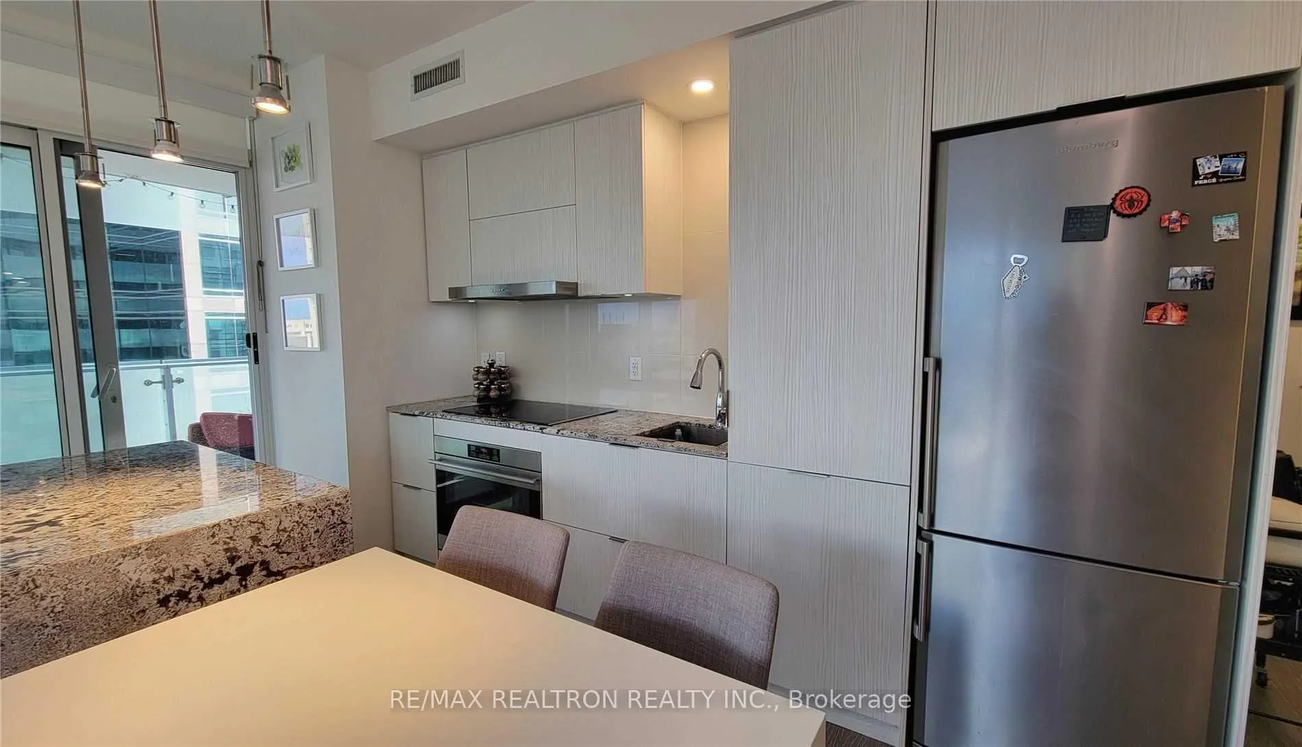 Photo 7 of Unit 1301, 1 Bloor Street E, Toronto, Church-Yonge Corridor — HOMEH