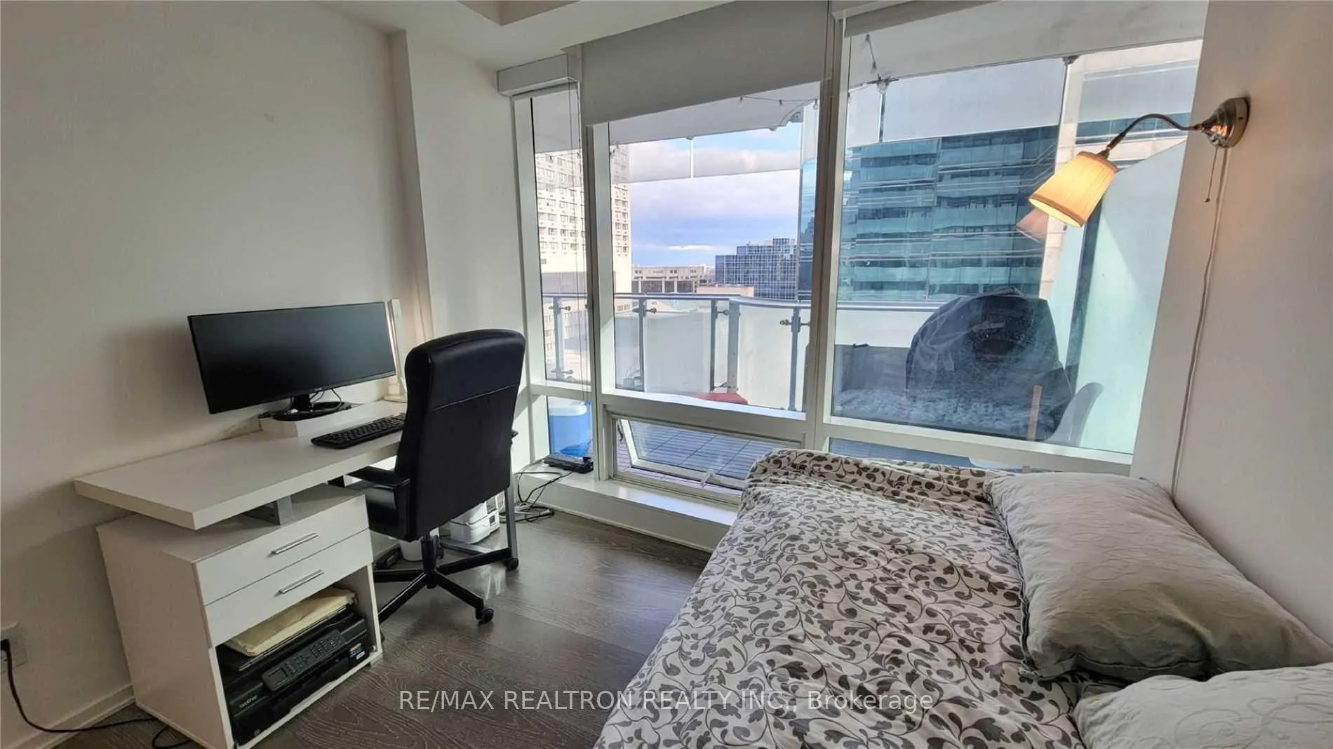Photo 16 of Unit 1301, 1 Bloor Street E, Toronto, Church-Yonge Corridor — HOMEH
