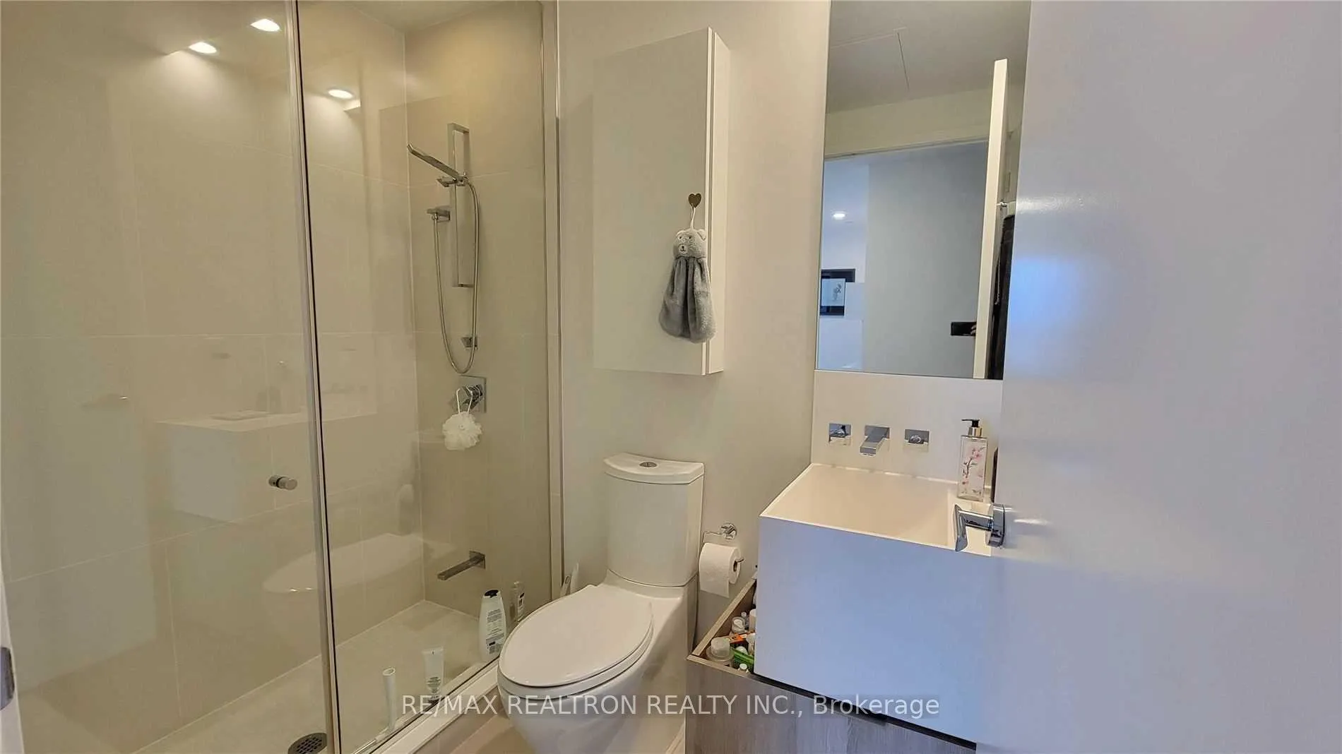 Photo 20 of Unit 1301, 1 Bloor Street E, Toronto, Church-Yonge Corridor — HOMEH