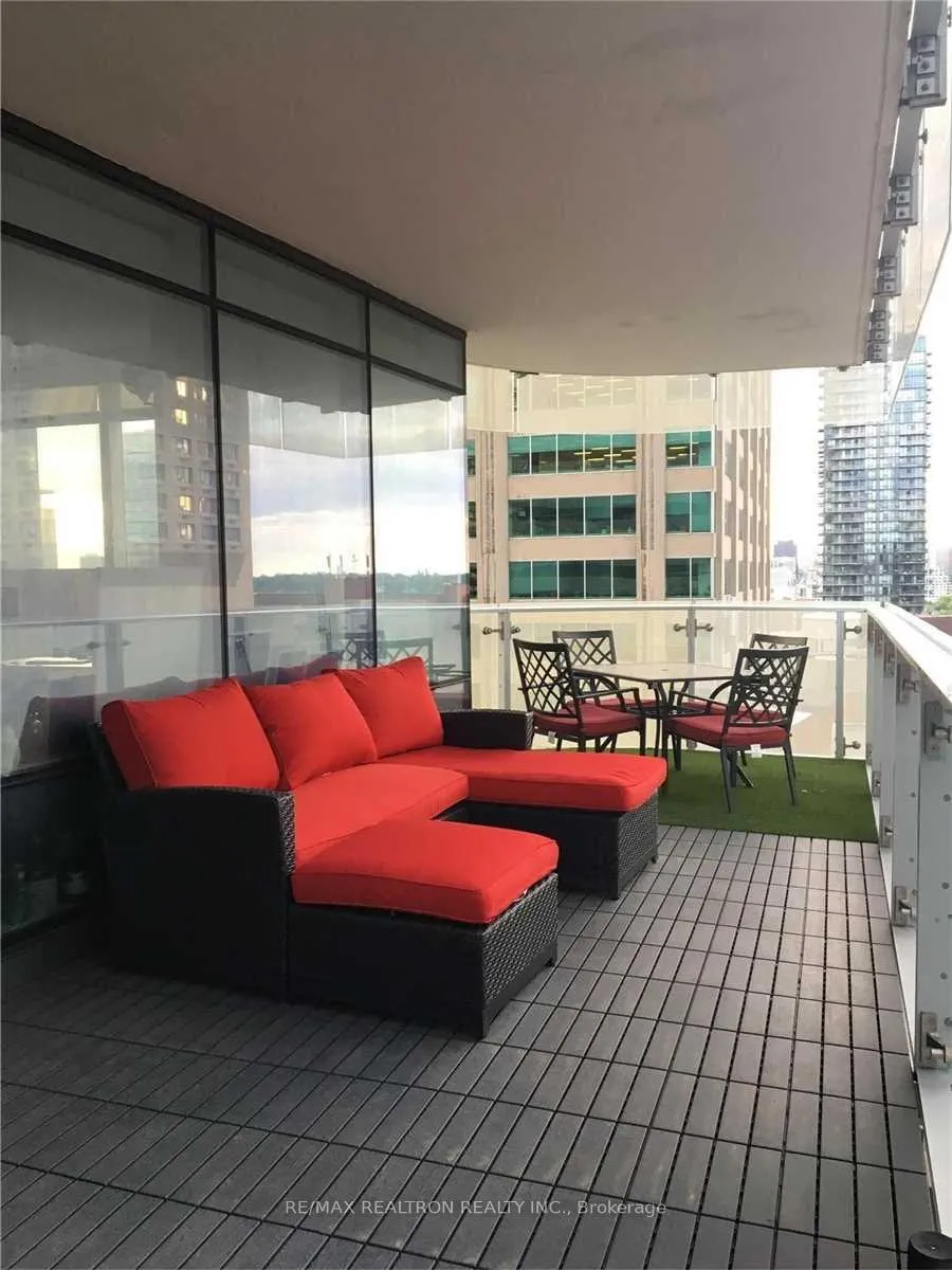 Photo 22 of Unit 1301, 1 Bloor Street E, Toronto, Church-Yonge Corridor — HOMEH