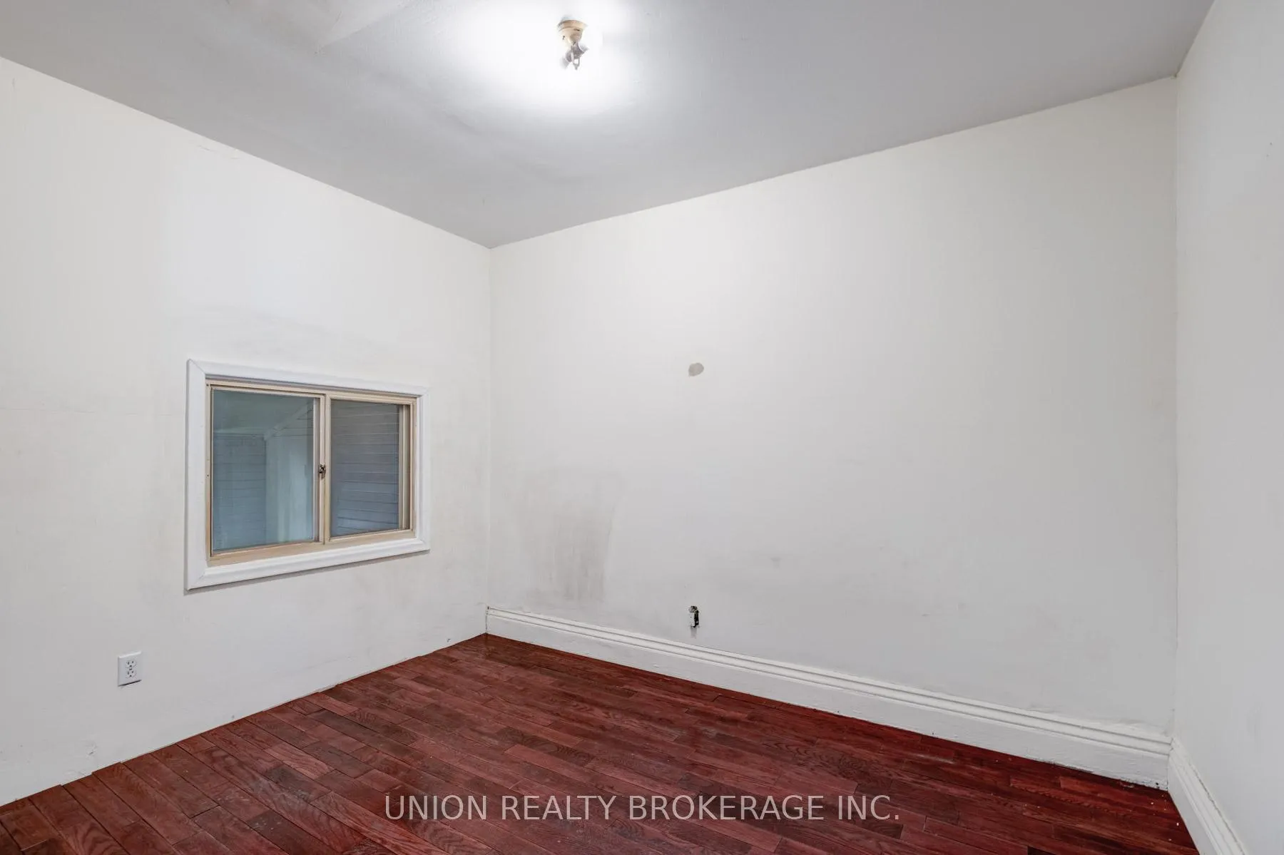Photo 8 of 354 Cedarvale Avenue, Toronto, Woodbine-Lumsden — HOMEH