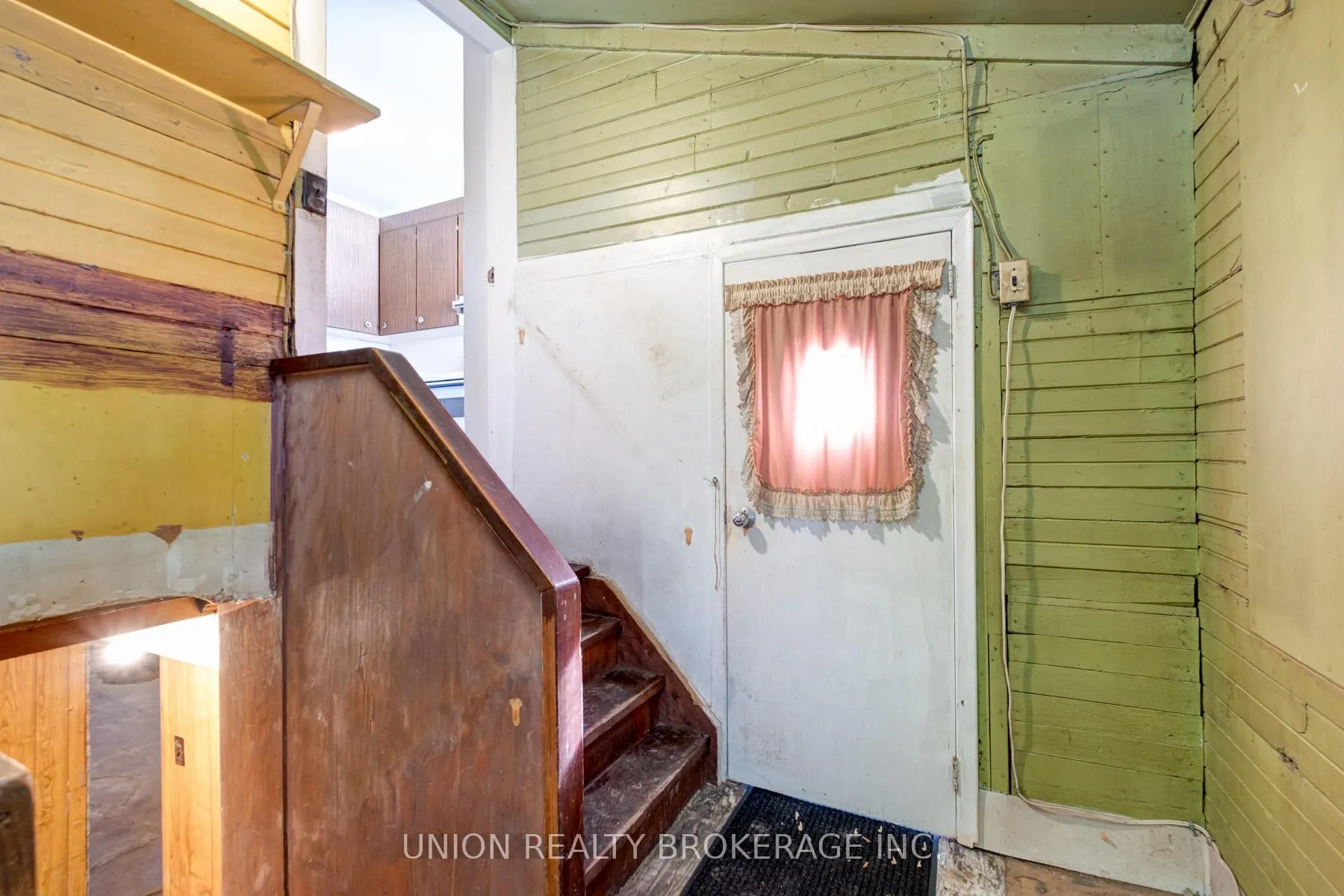 Photo 9 of 354 Cedarvale Avenue, Toronto, Woodbine-Lumsden — HOMEH