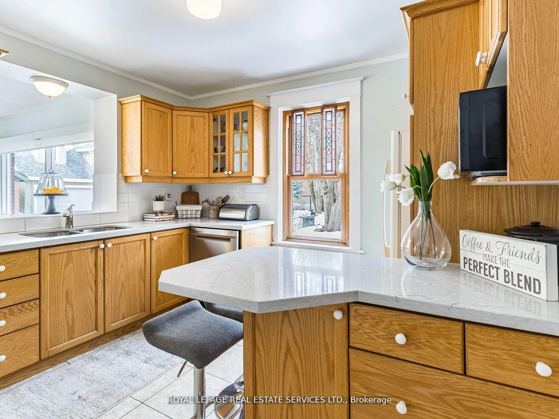 Photo 11 of 32 Wellington Street E, Brampton, Downtown Brampton — HOMEH