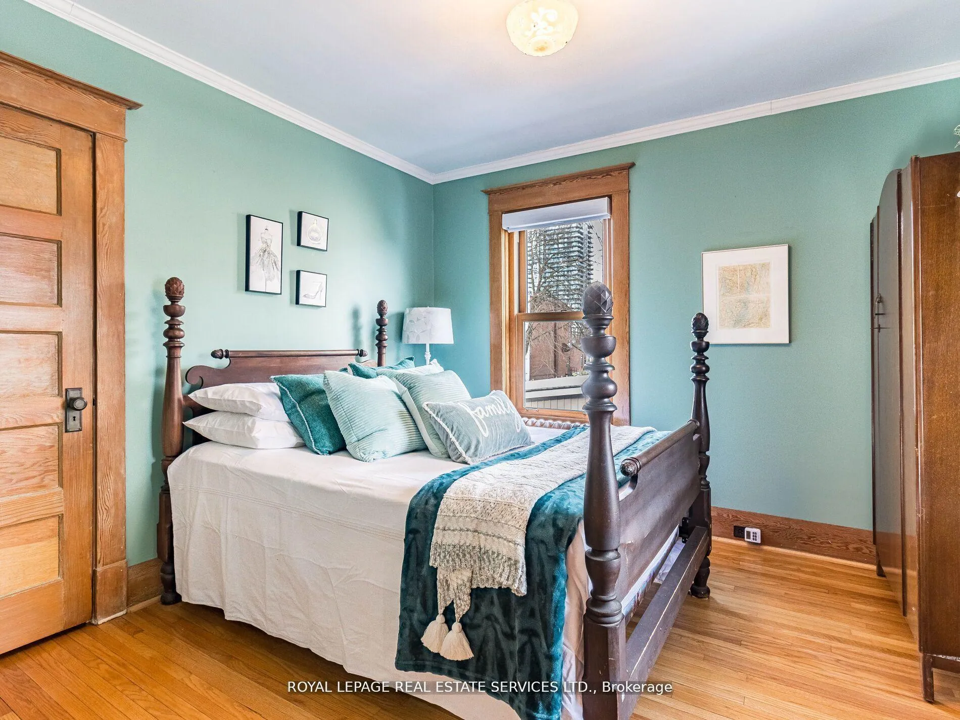 Photo 20 of 32 Wellington Street E, Brampton, Downtown Brampton — HOMEH