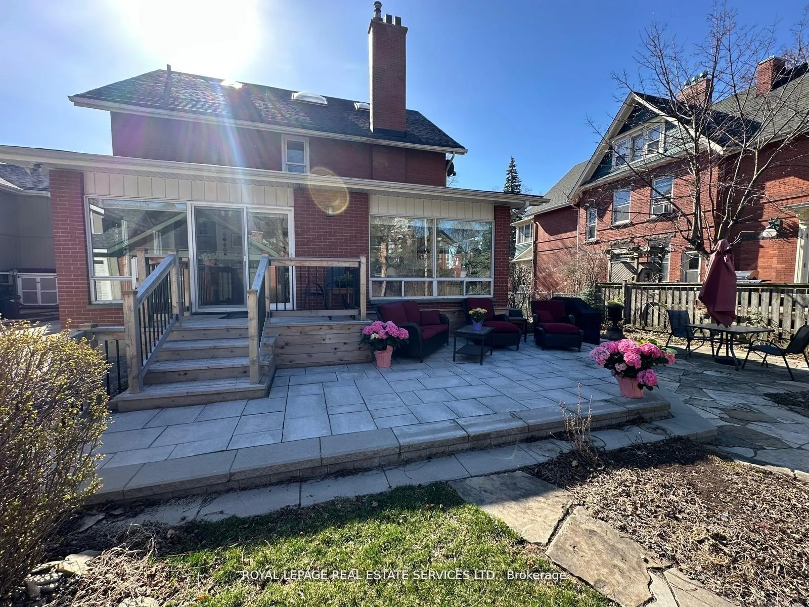 Photo 36 of 32 Wellington Street E, Brampton, Downtown Brampton — HOMEH