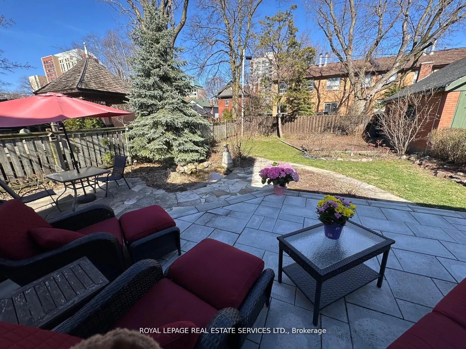 Photo 41 of 32 Wellington Street E, Brampton, Downtown Brampton — HOMEH