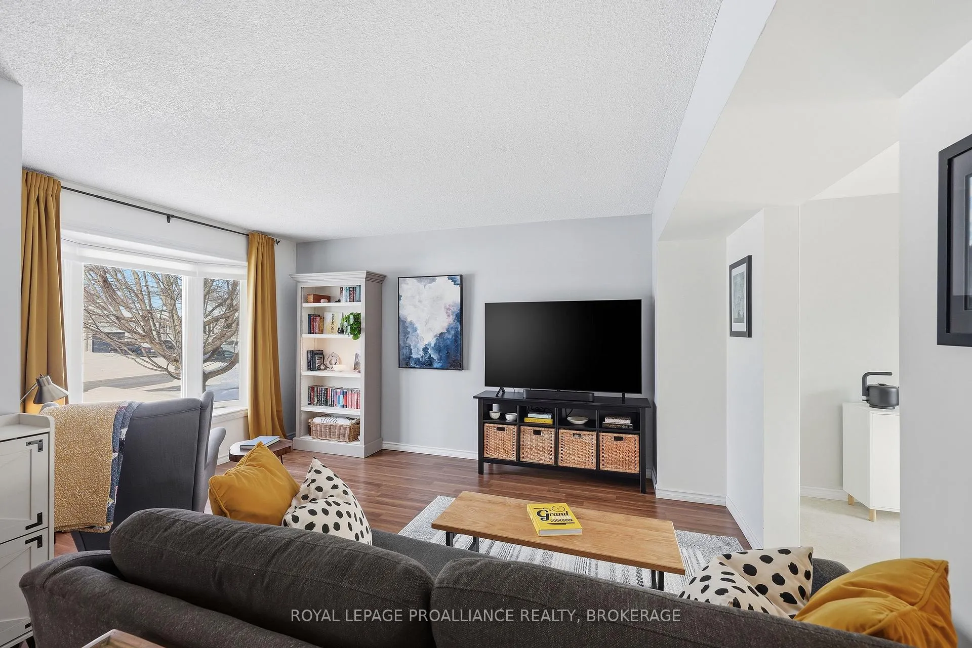 Photo 6 of 521 Grandtrunk Avenue, Kingston, East Gardiners Rd — HOMEH