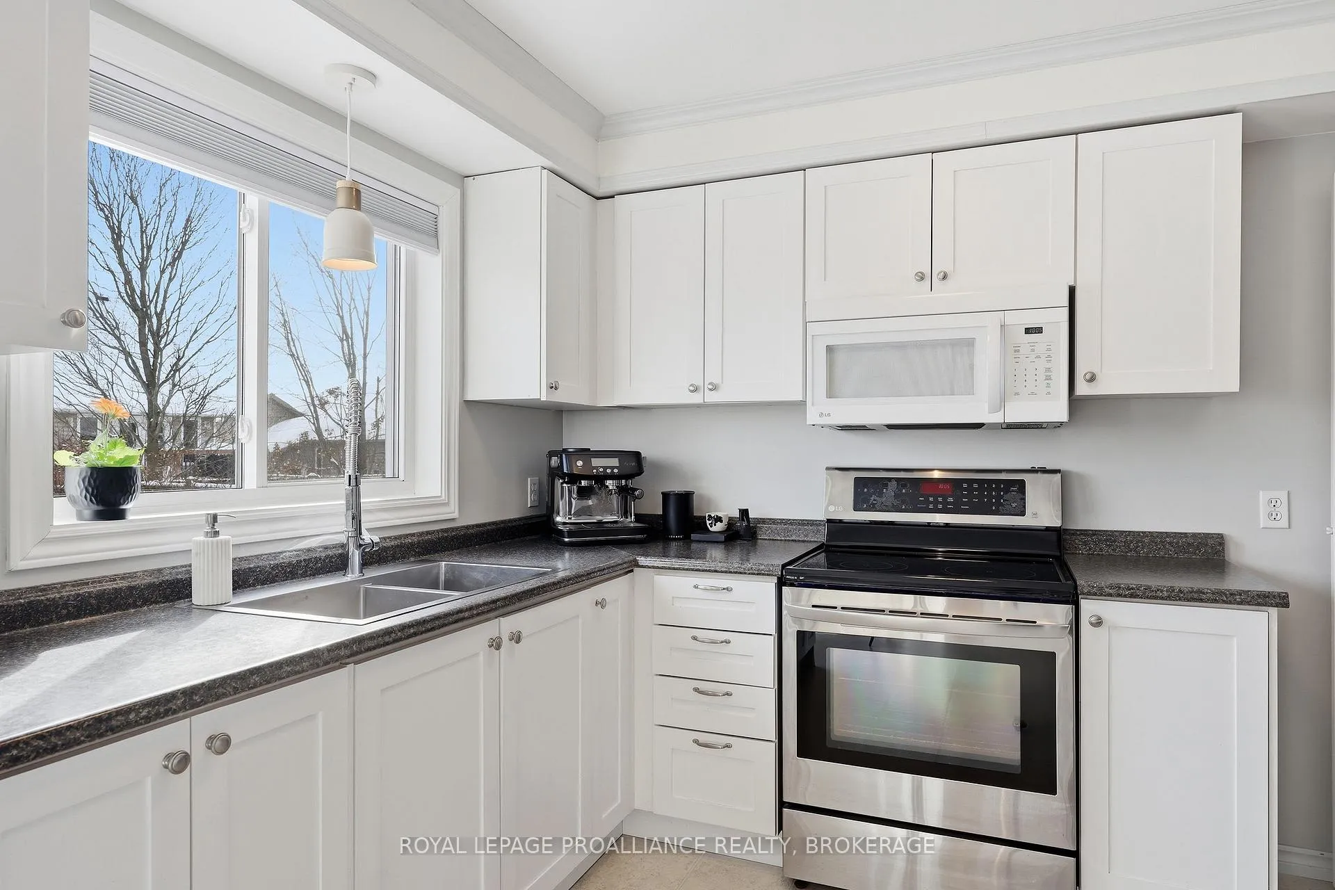 Photo 17 of 521 Grandtrunk Avenue, Kingston, East Gardiners Rd — HOMEH