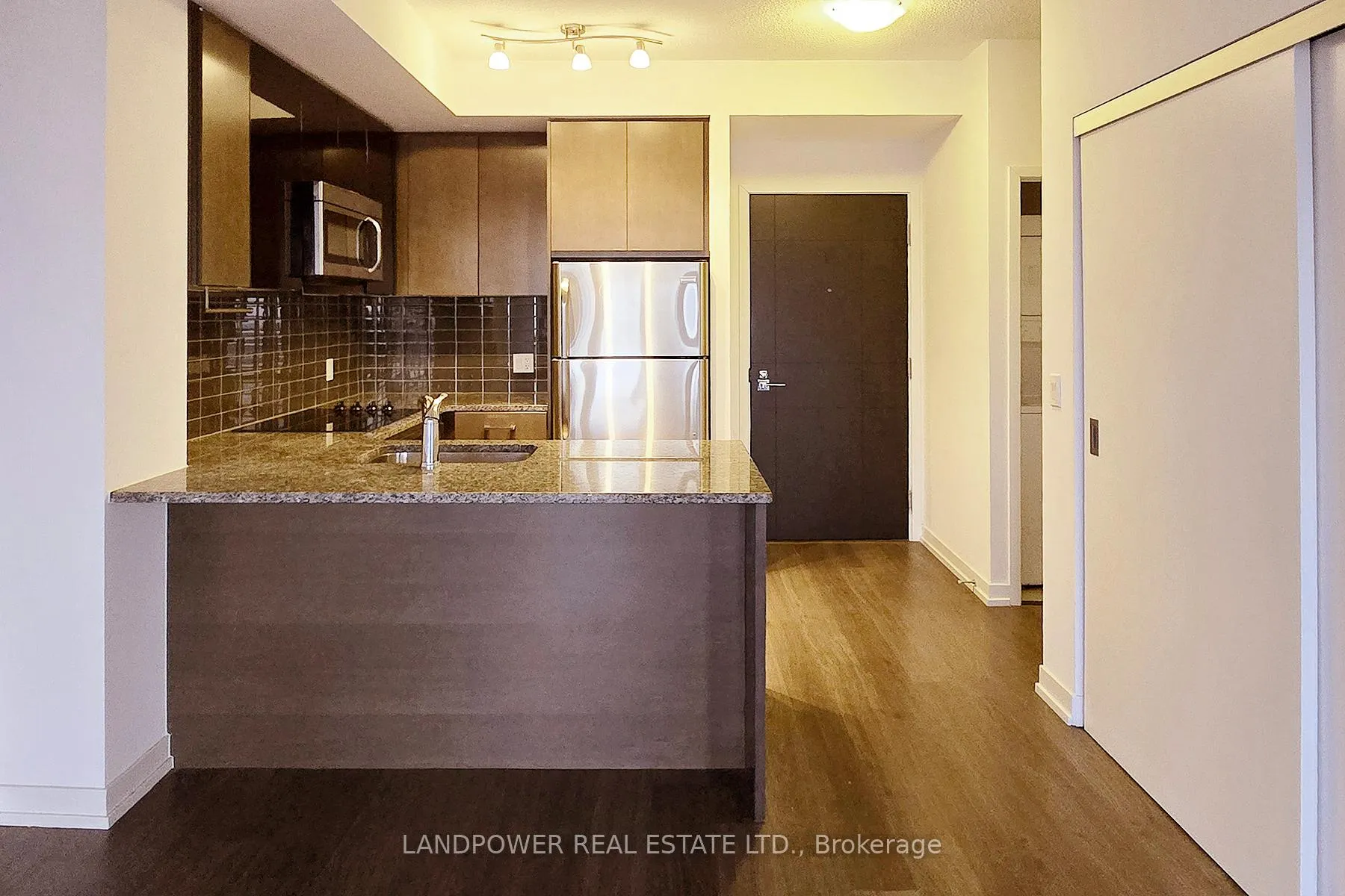 Photo 6 of Unit 2504, 89 Dunfield Avenue, Toronto, Mount Pleasant West — HOMEH